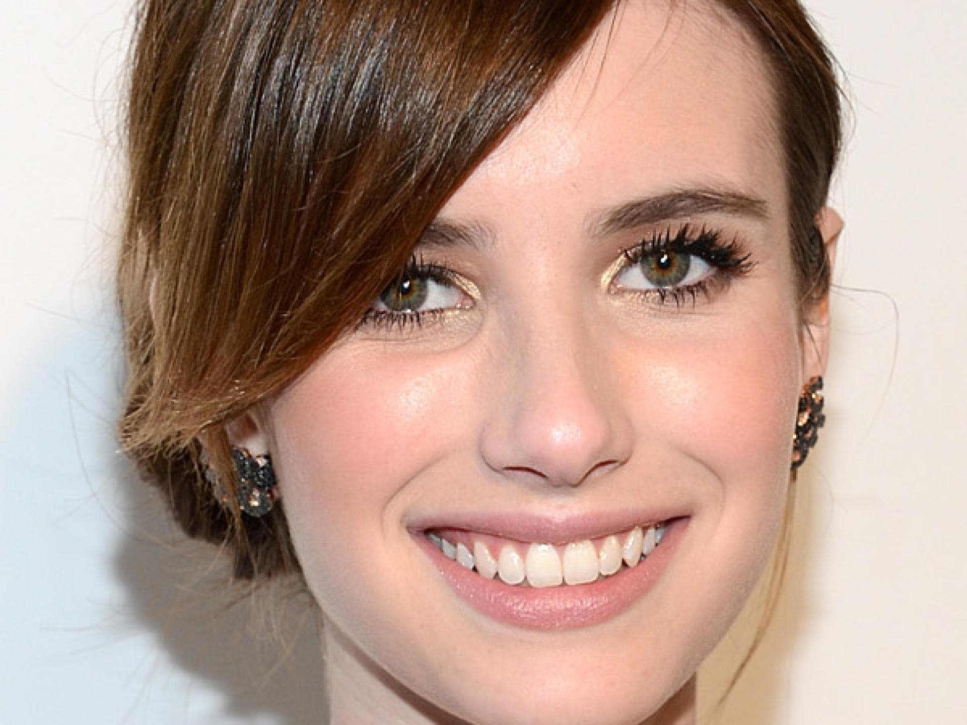 Emma Roberts: Lidschatten-Grundierung Emma Roberts: Lidschatten-Grundierung