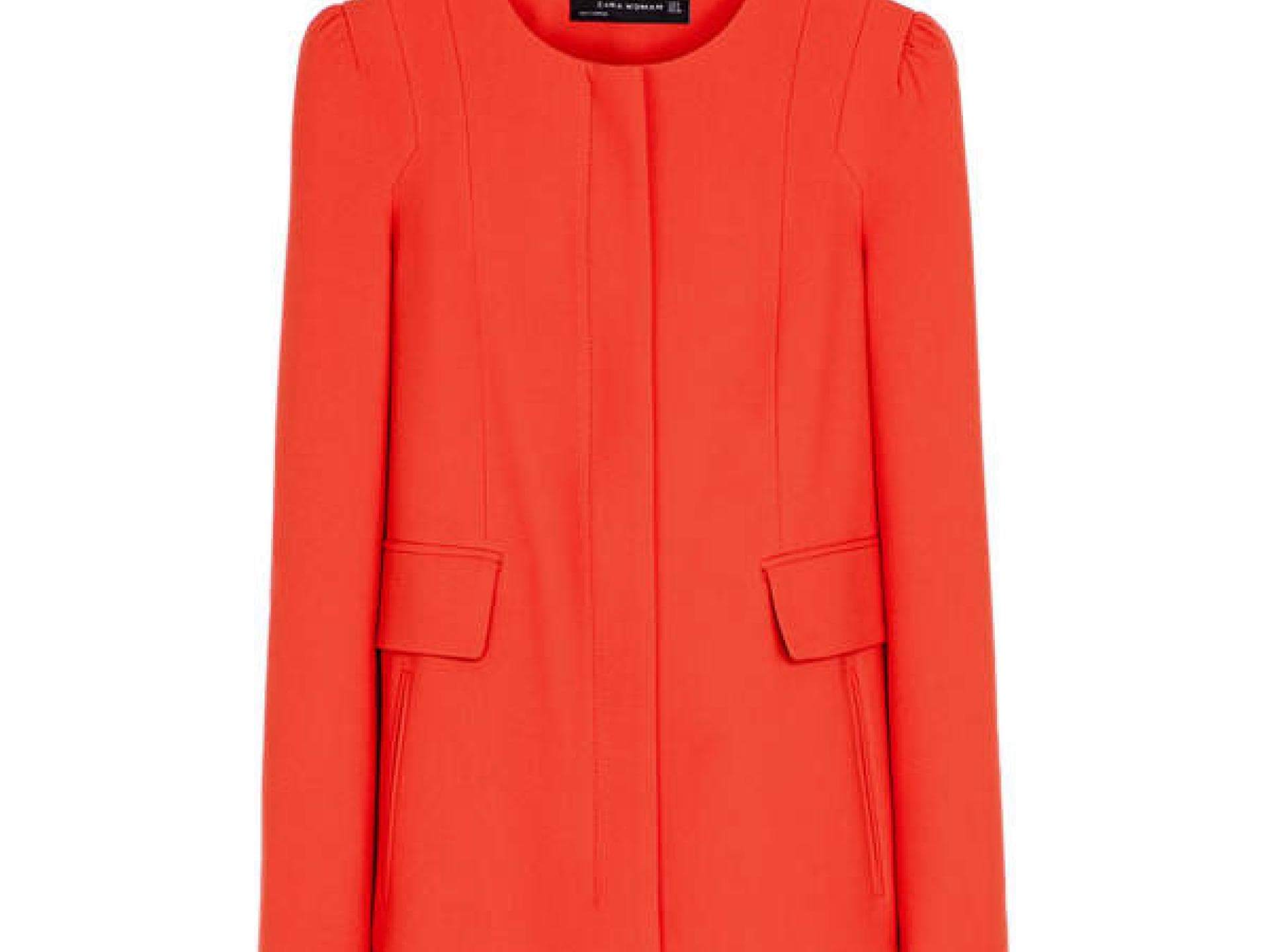 Roter Mantel im Rotkäppchen-Look von Zara