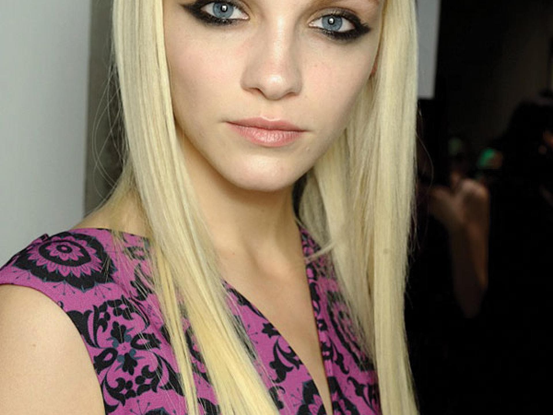 Blonde Haare: Spitzen pflegen Blonde Haare: Spitzen pflegen