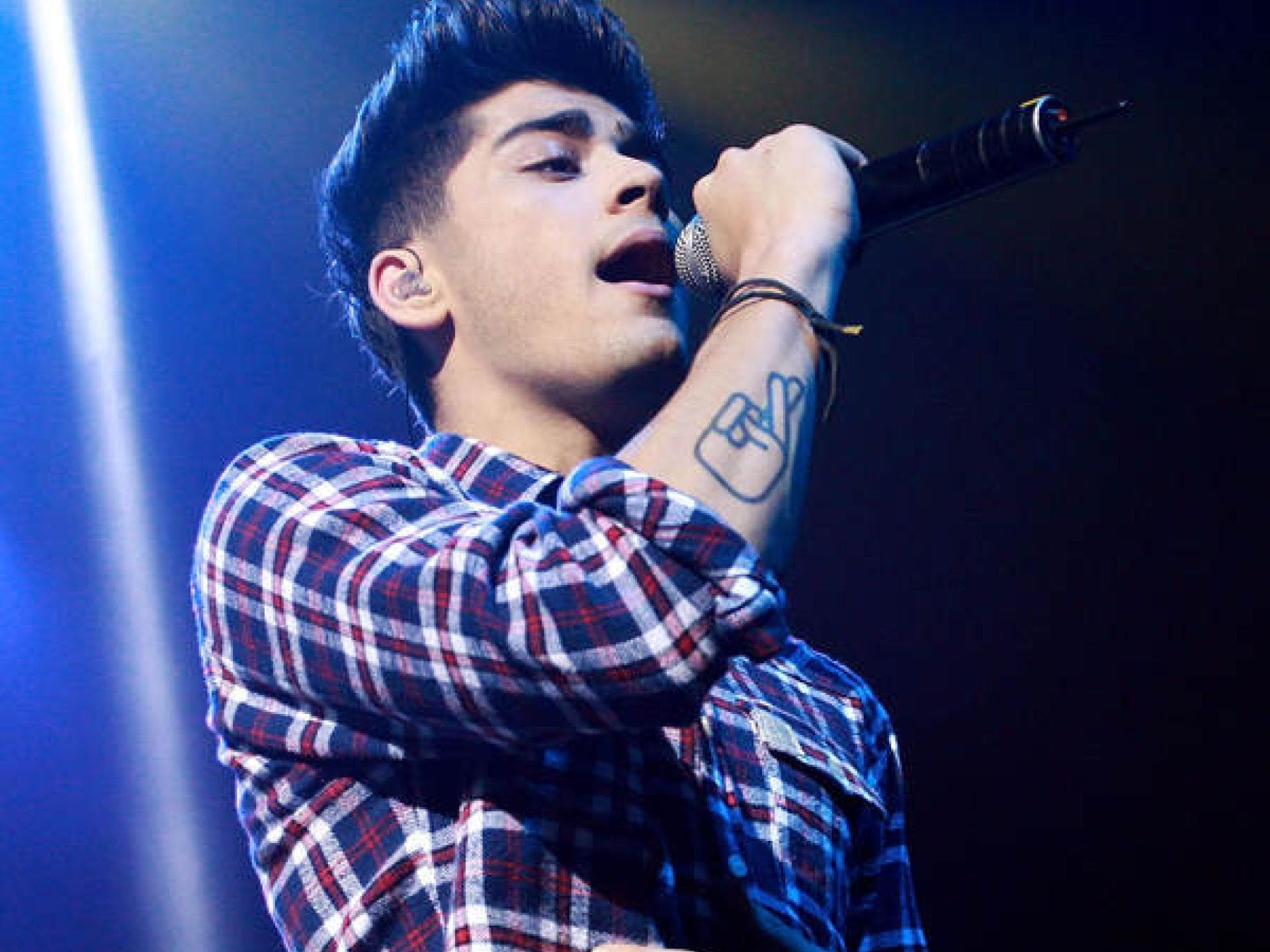 Zayn Malik singt Zayn Malik singt