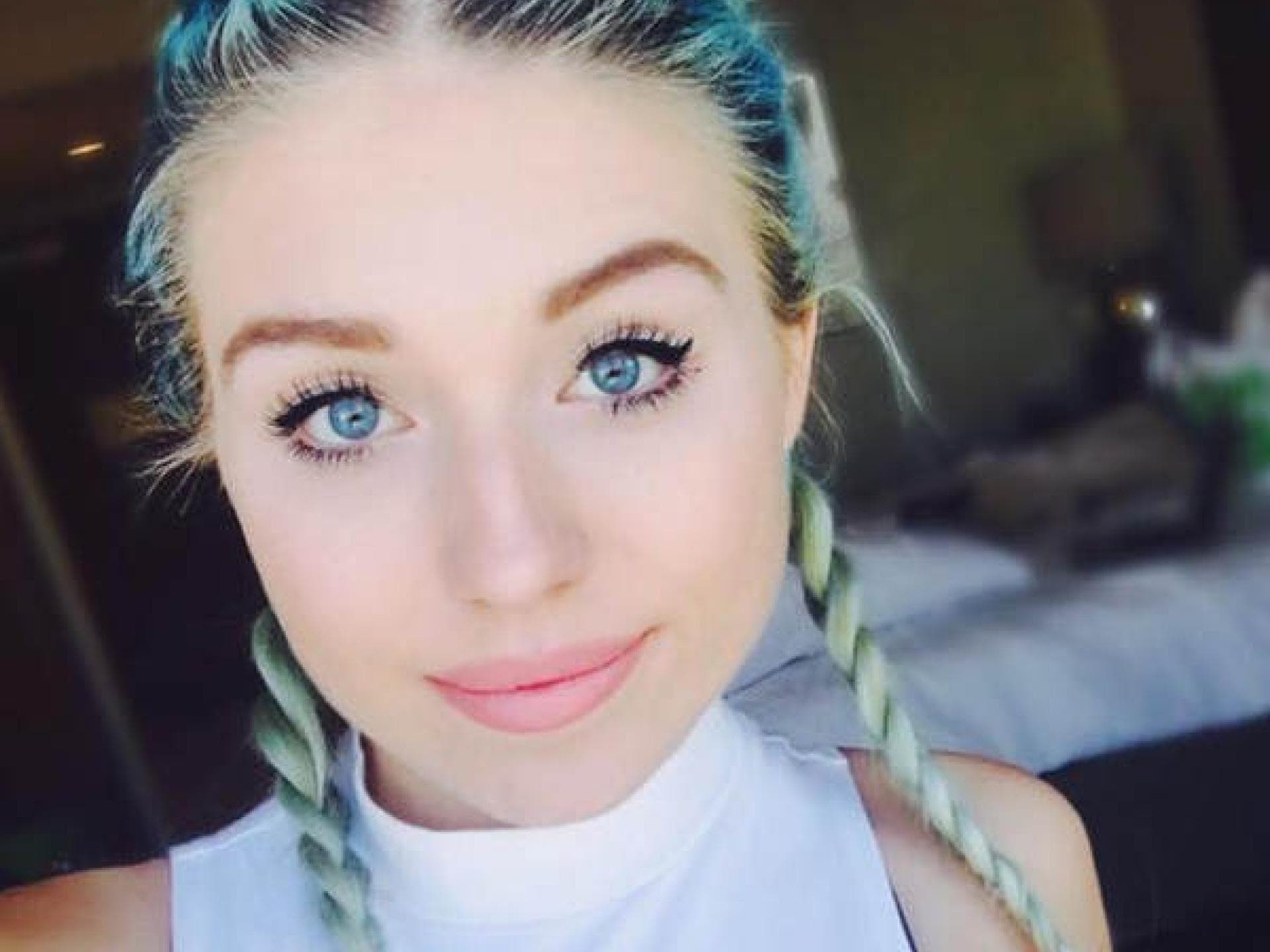 Benutzt Bibi Photoshop bei ihren Selfies?