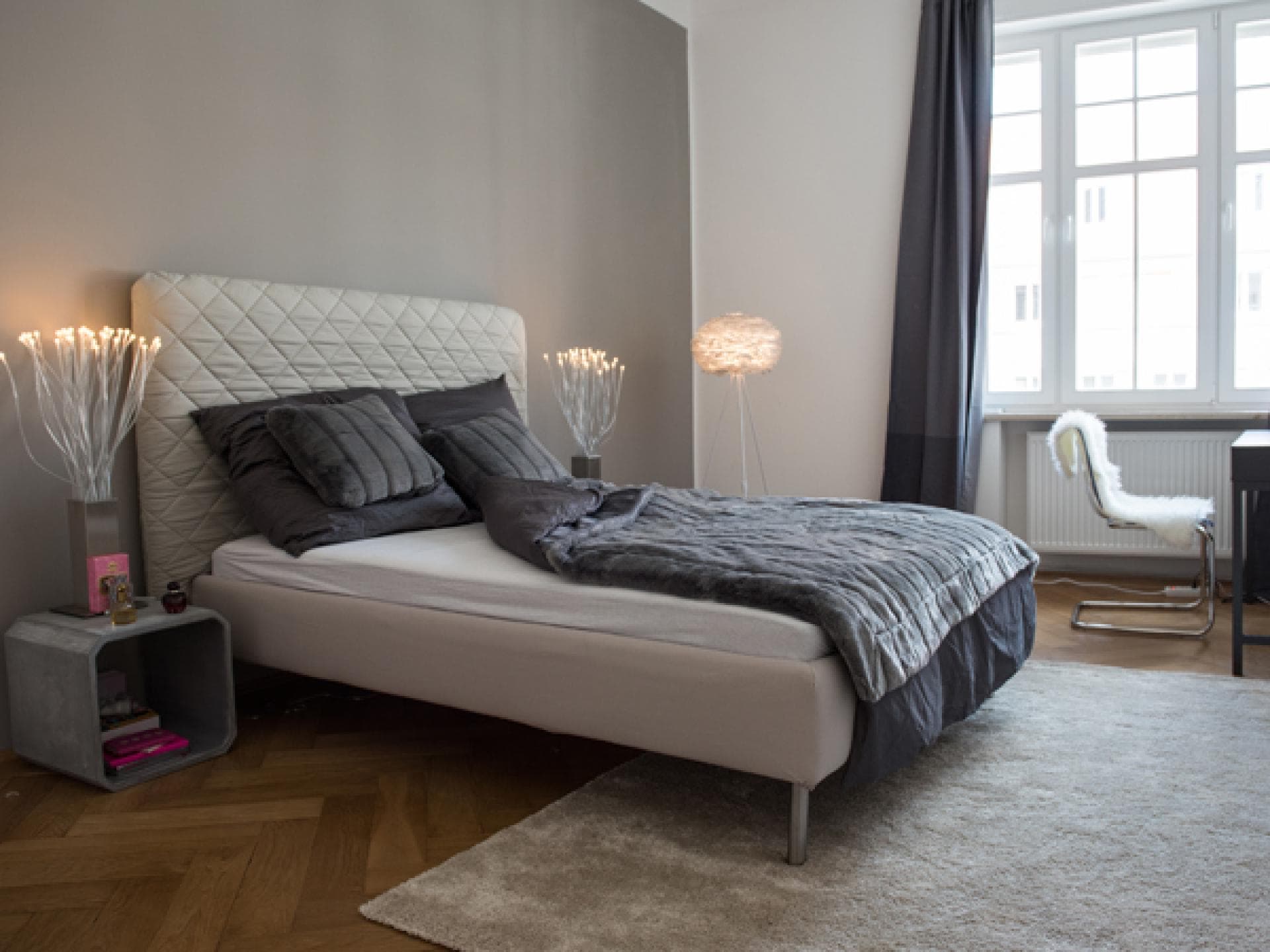 Die Wohnung von „MJUNIK – Home Of YOU“: Lina's Schlafzimmer