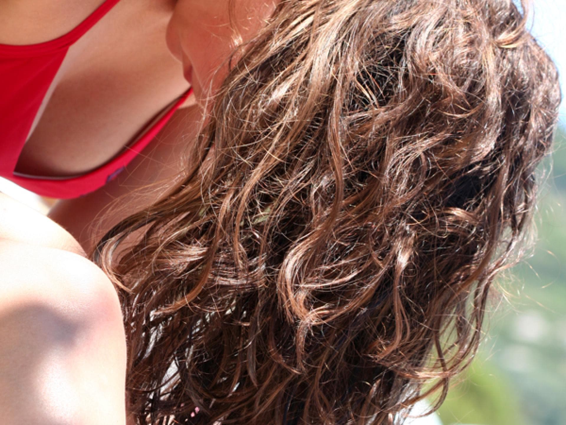 Haare an der Sonne trocknen