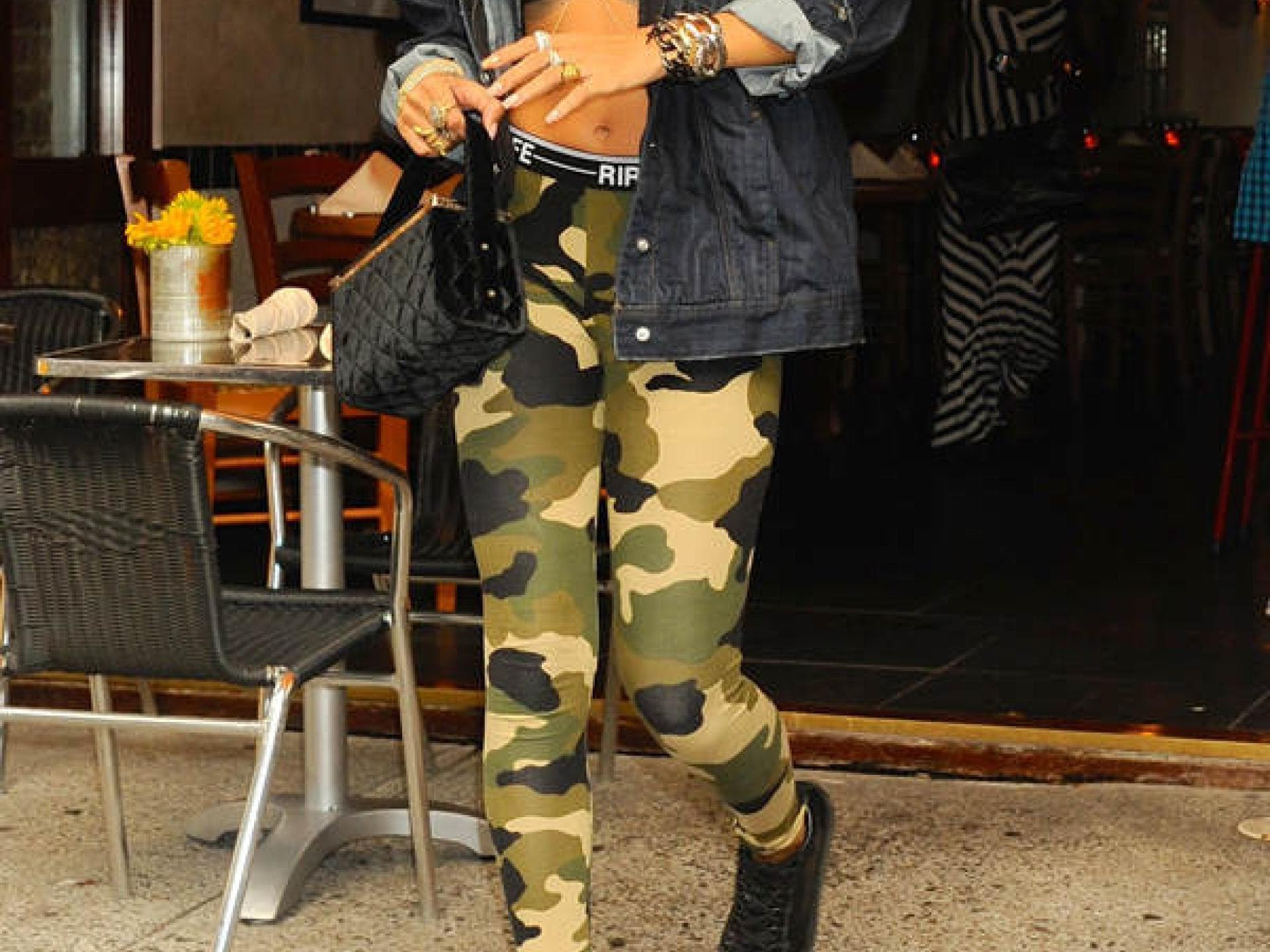 Rihanna: Military-Hose
