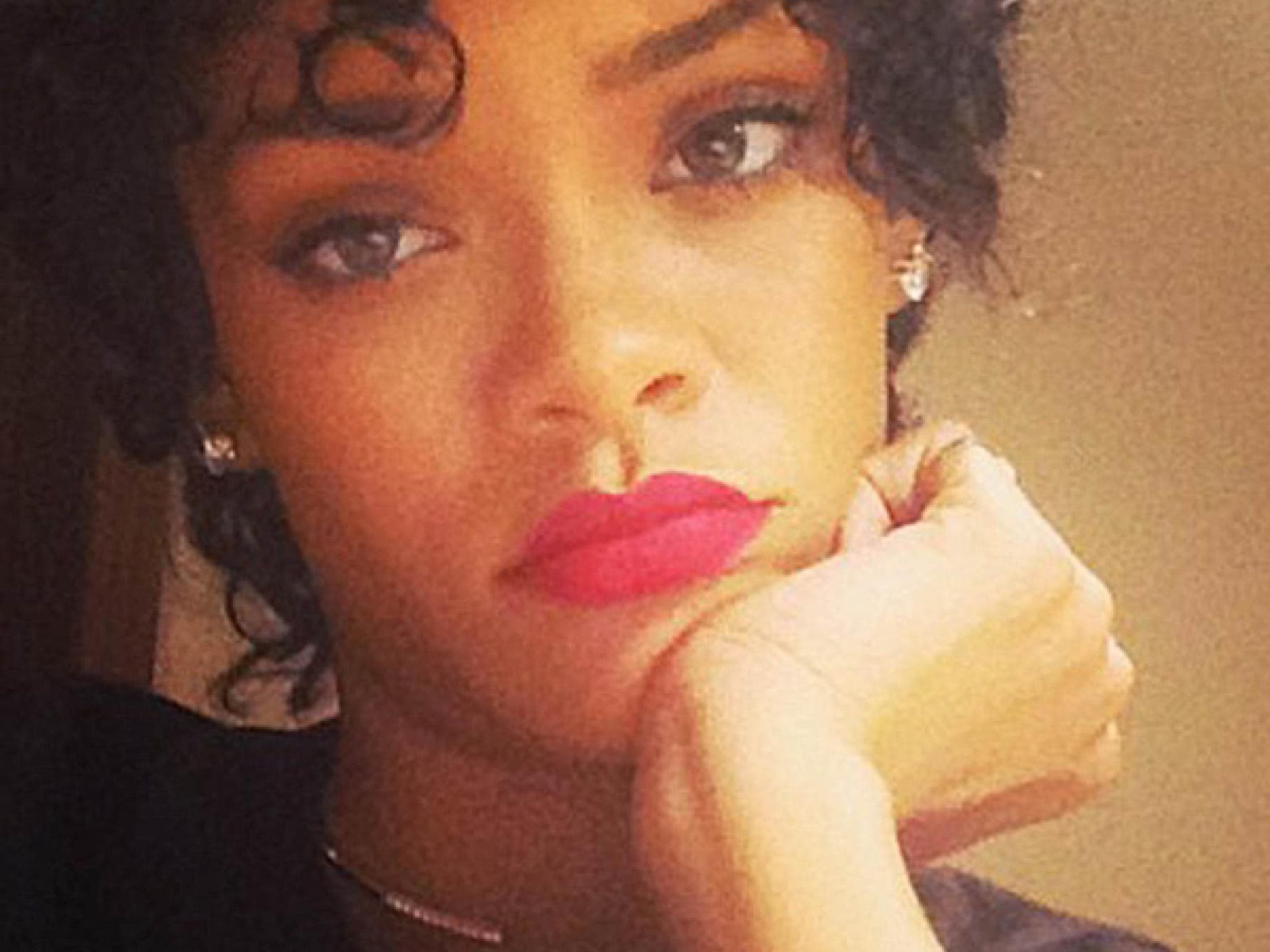 Rihanna-Frisur: kurze Locken