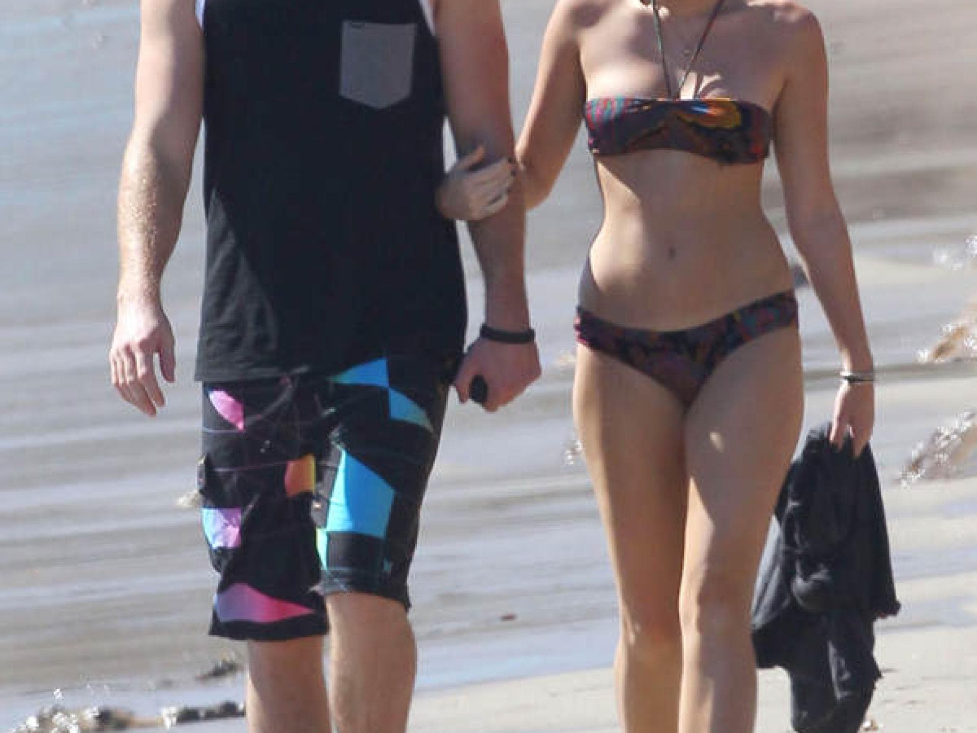 Miley Cyrus und Liam Hemsworth am Strand Miley Cyrus und Liam Hemsworth am Strand