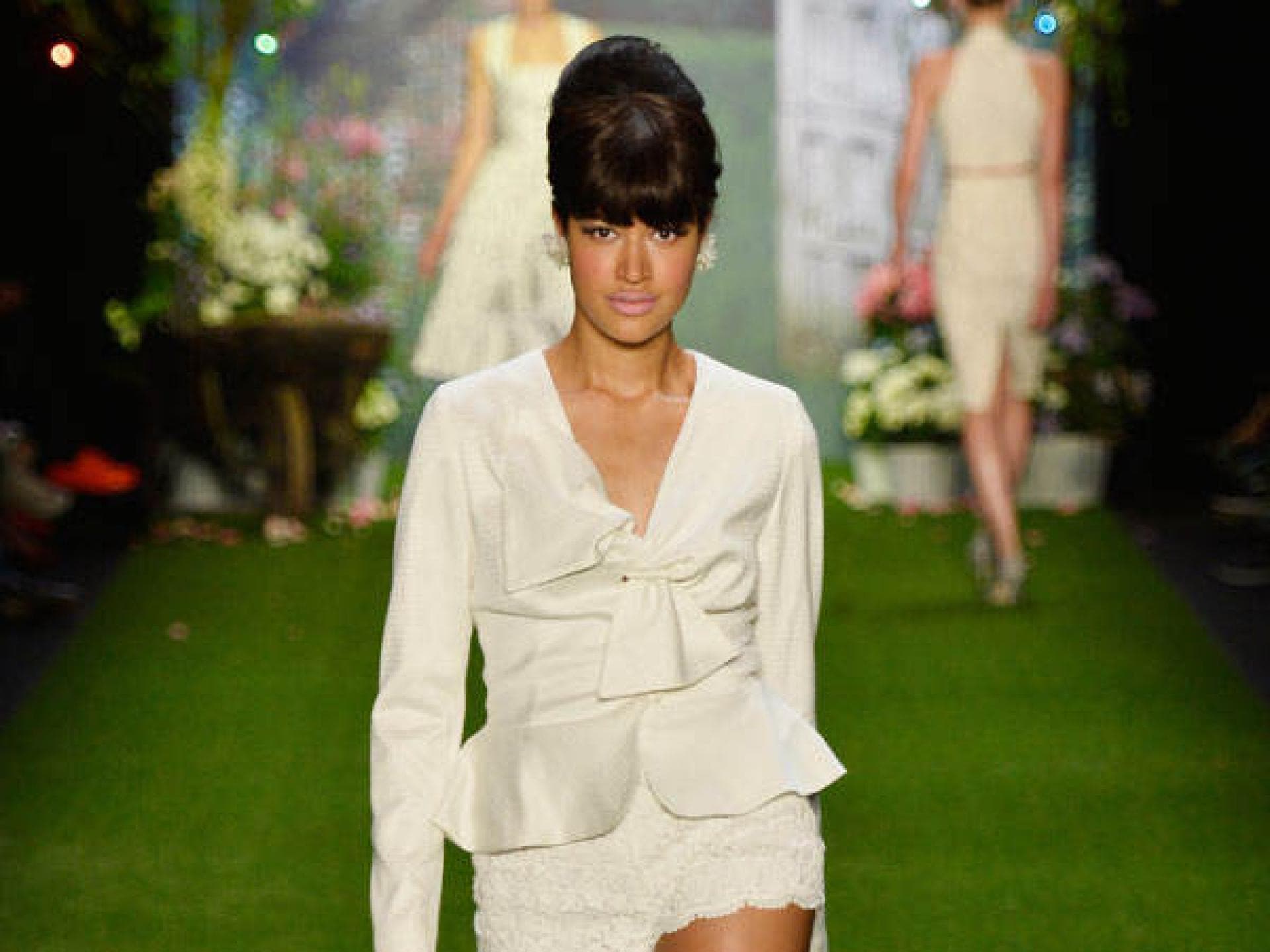 Lovelyn Enebechi auf der Fashion Week Lovelyn Enebechi auf der Fashion Week