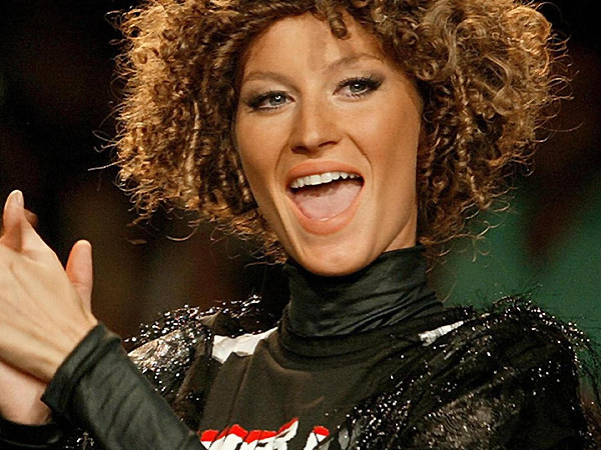 Gisele Bündchen mit Kringel-Löckchen