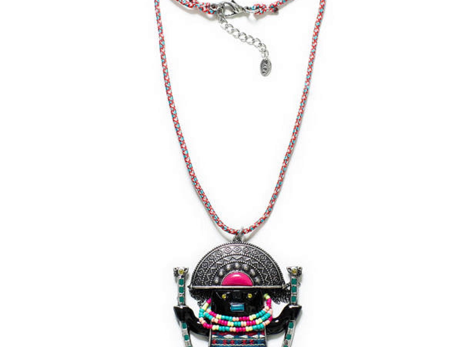 Abgefahrene Kette von Zara