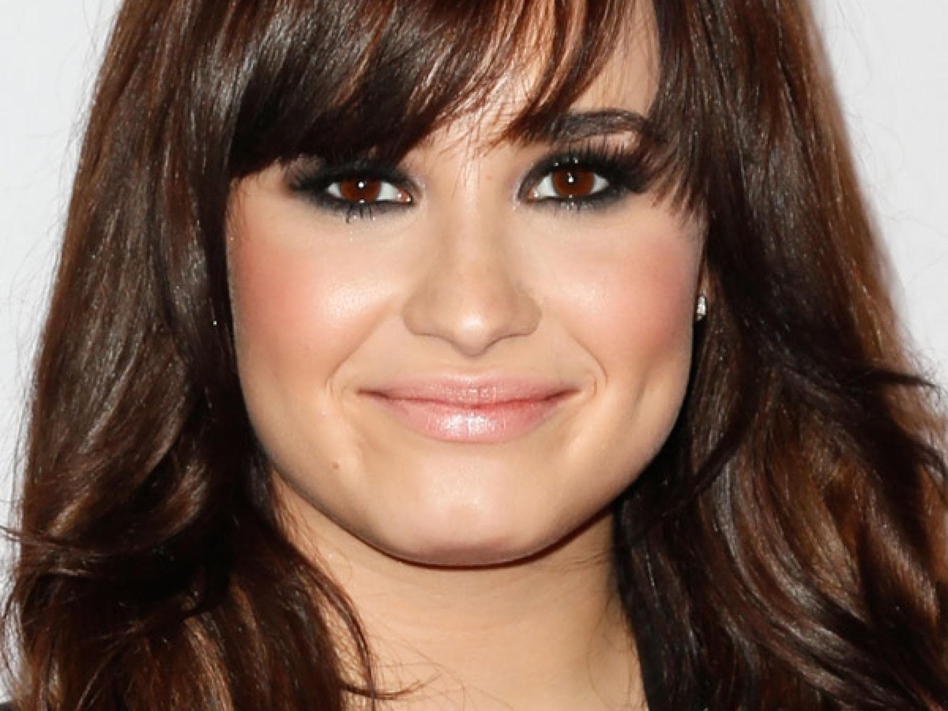 Demi Lovato mit Smokey Eyes