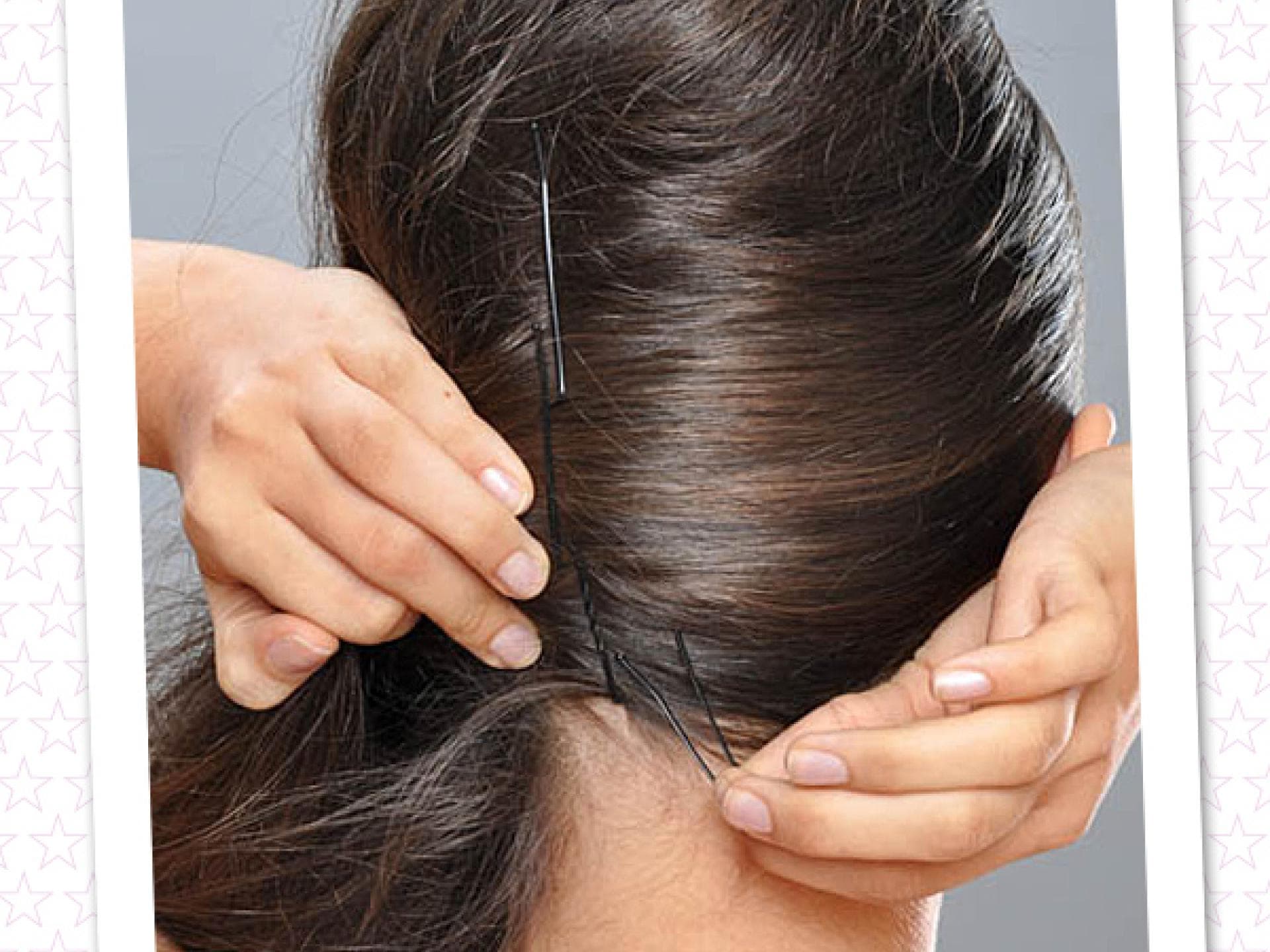 Selena-Frisur nachstylen