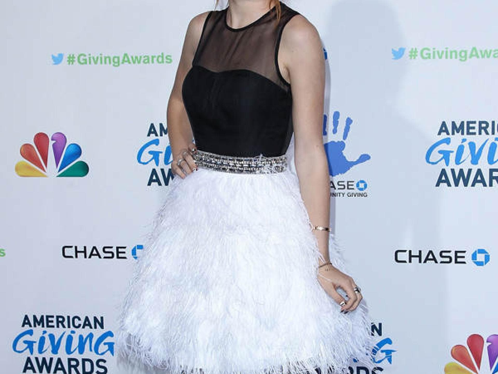 Bella Throne mit Fransenkleid