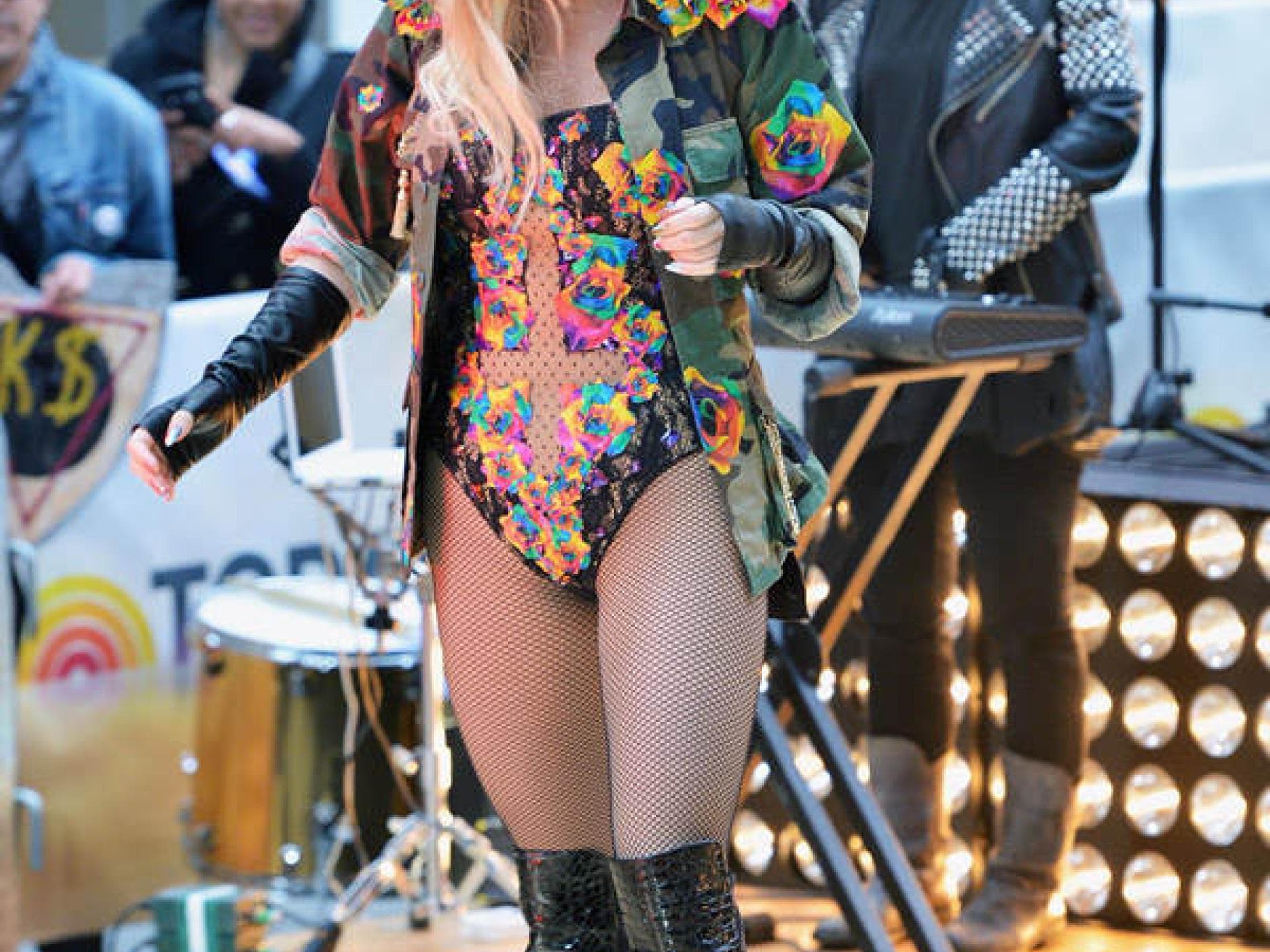 Kesha im crazy Outfit Kesha im crazy Outfit