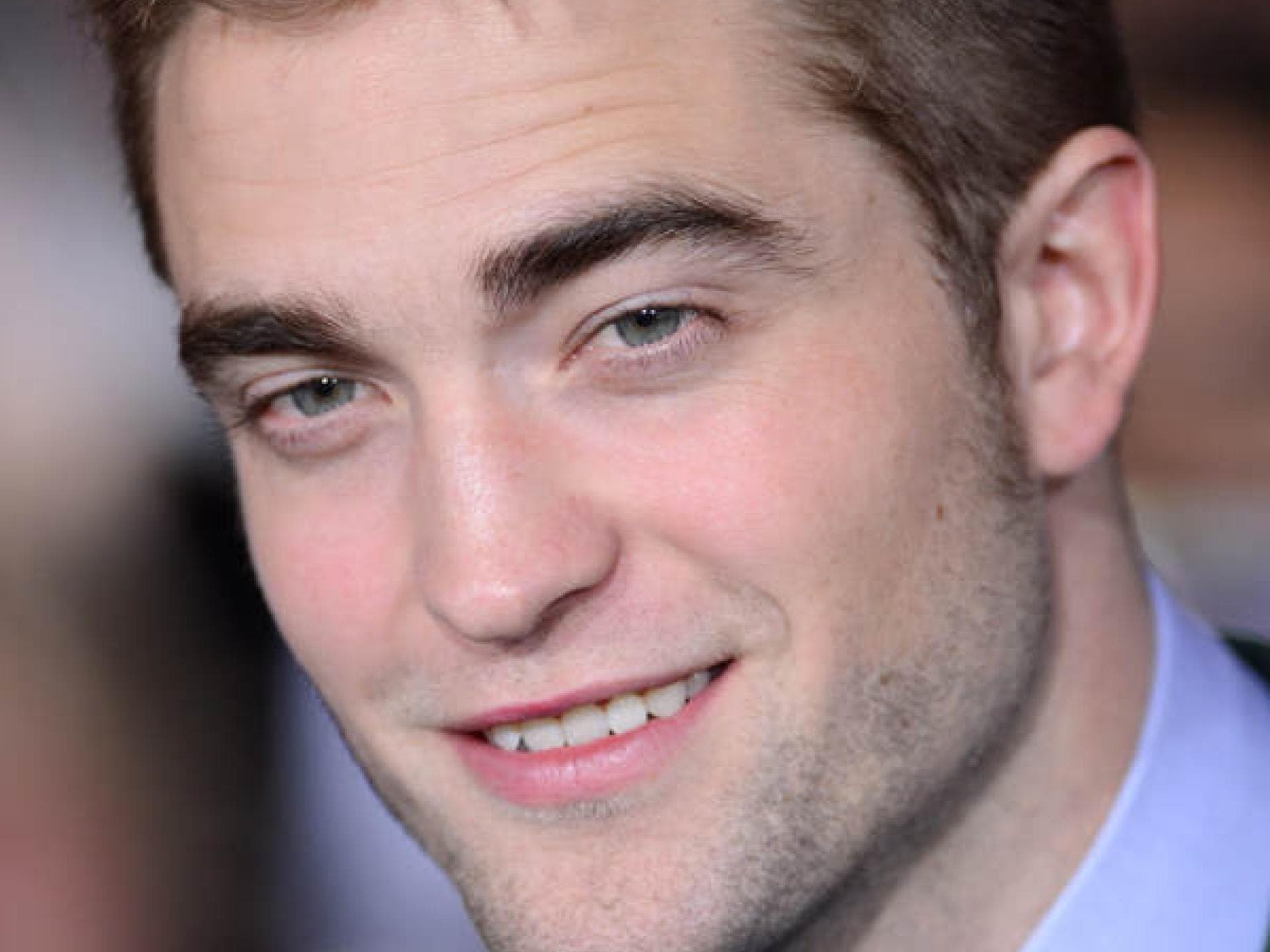 Robert Pattinson verdient ein Vermögen Robert Pattinson verdient ein Vermögen