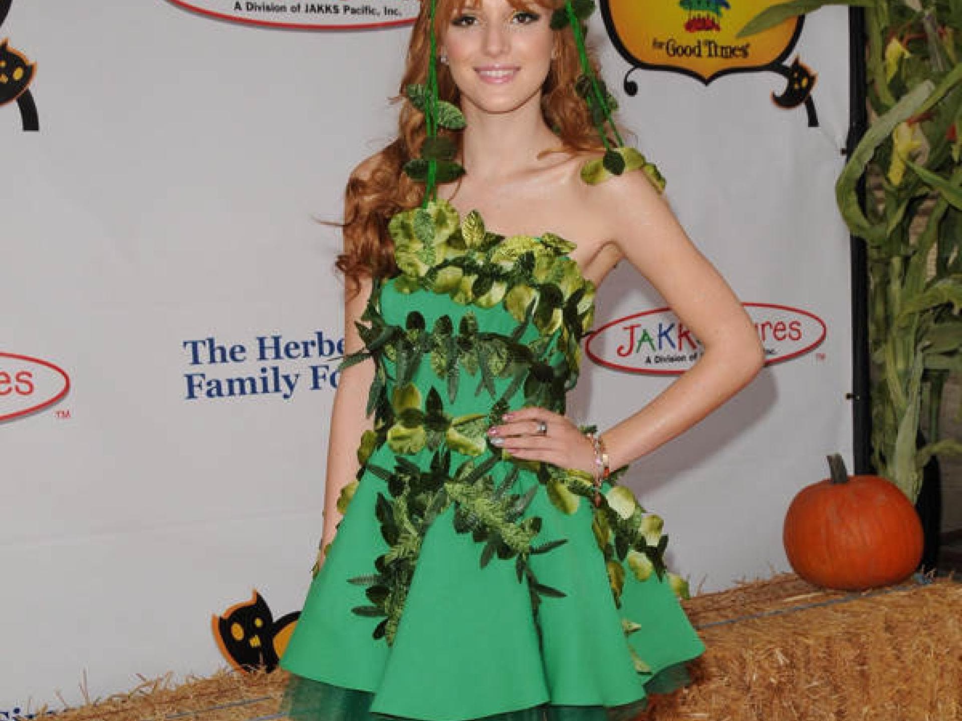 Bella Thorne als Pflanze