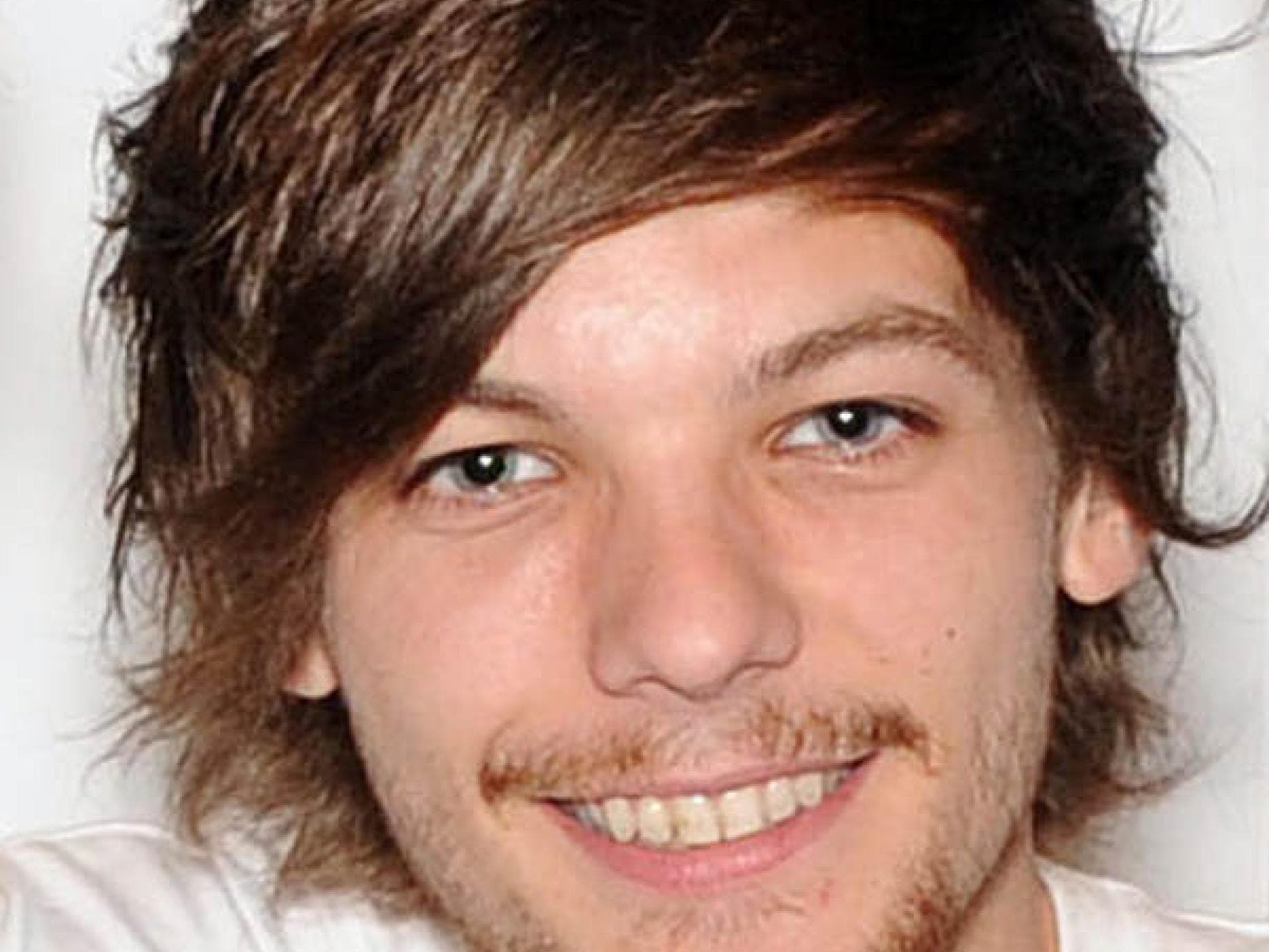 Louis Tomlinson heiß?