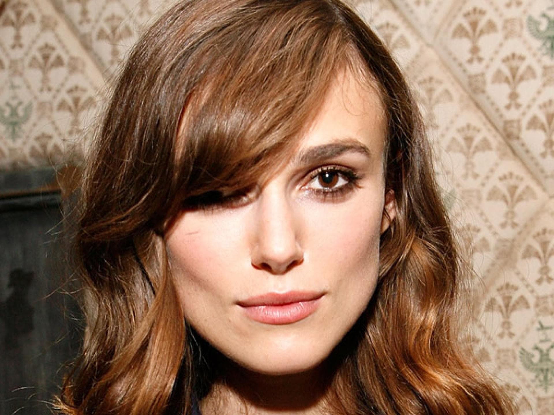 Keira Knigthley mit langen Haaren