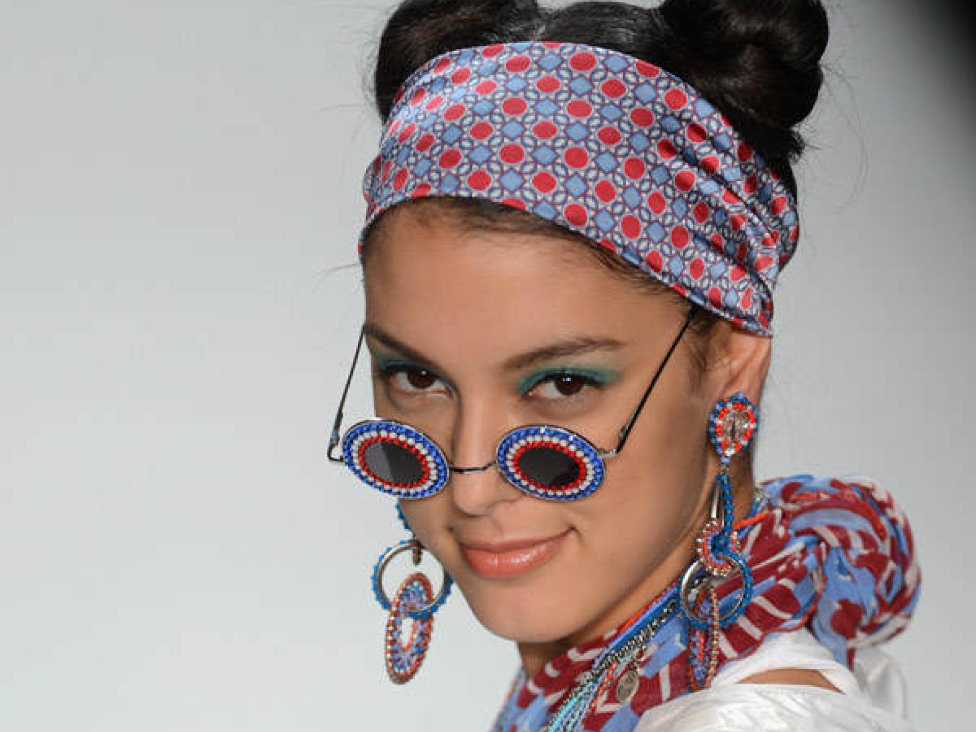 Rebecca Mir für Miranda Konstantinidou