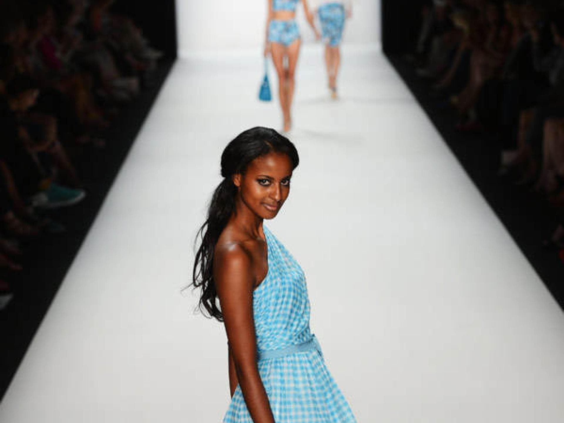 Sara Nuru für Laurèl