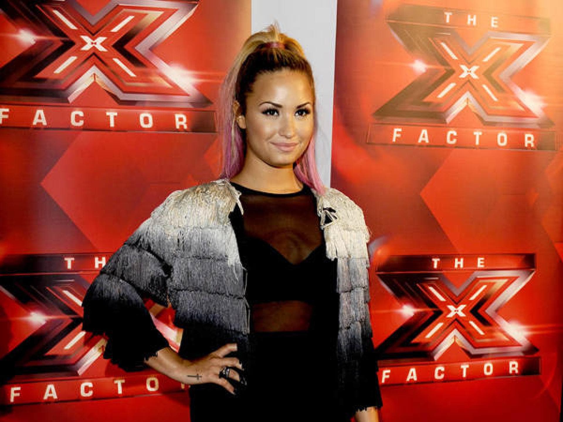 Demi Lovato mit pinkem Dip-Dye