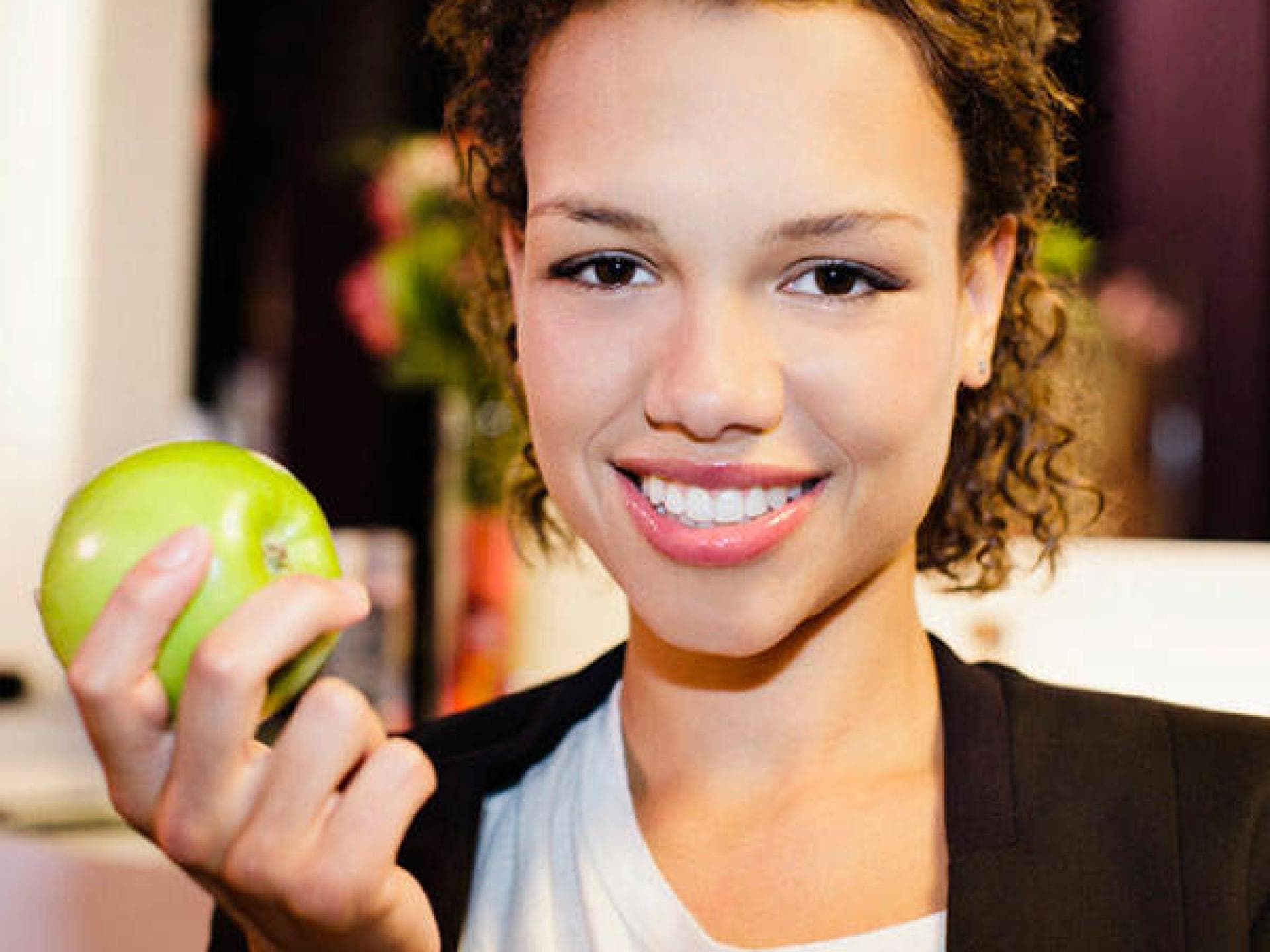 Dominique und der blend-a-med Apfel