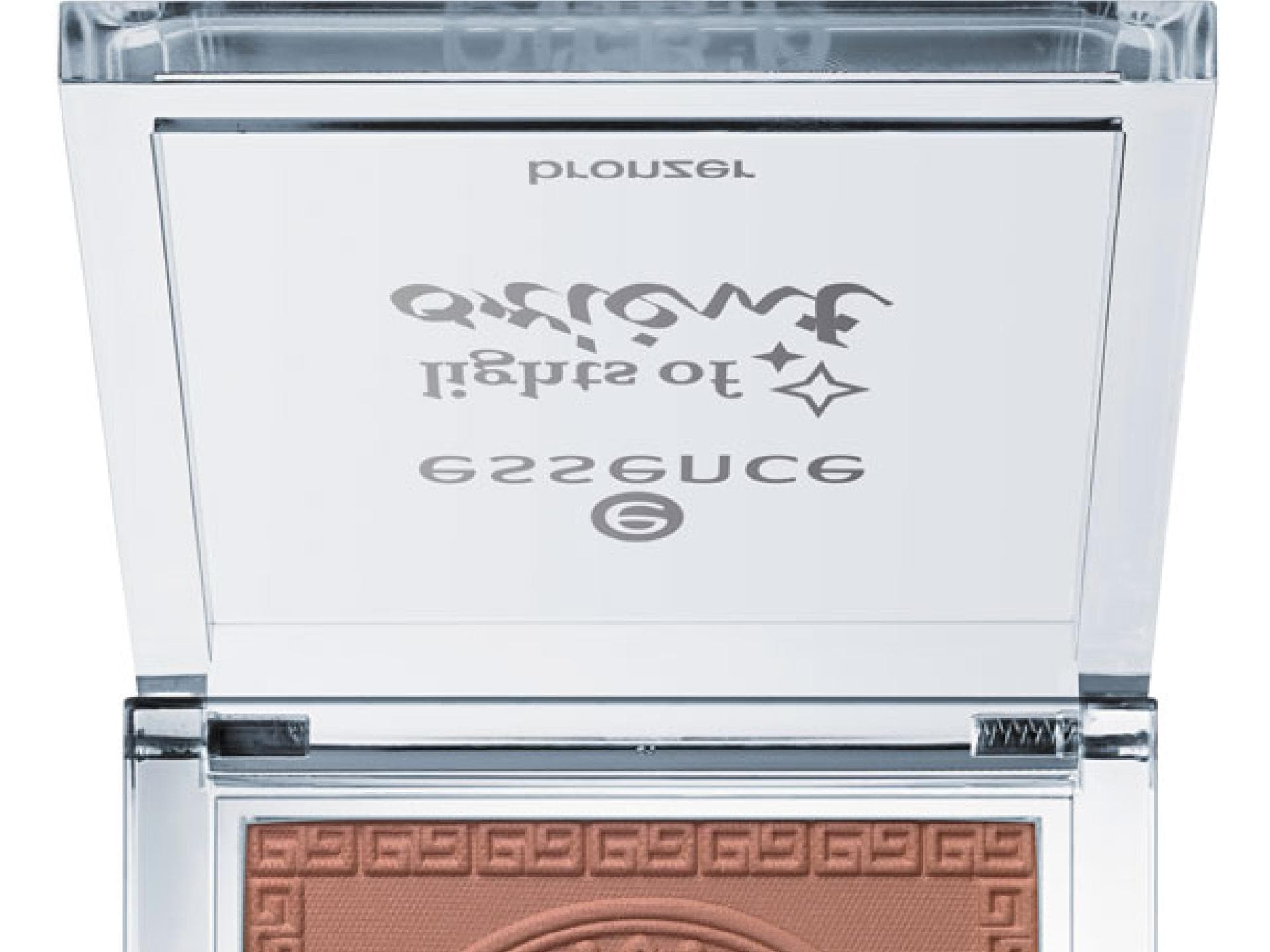 essence bronzer lights of orient