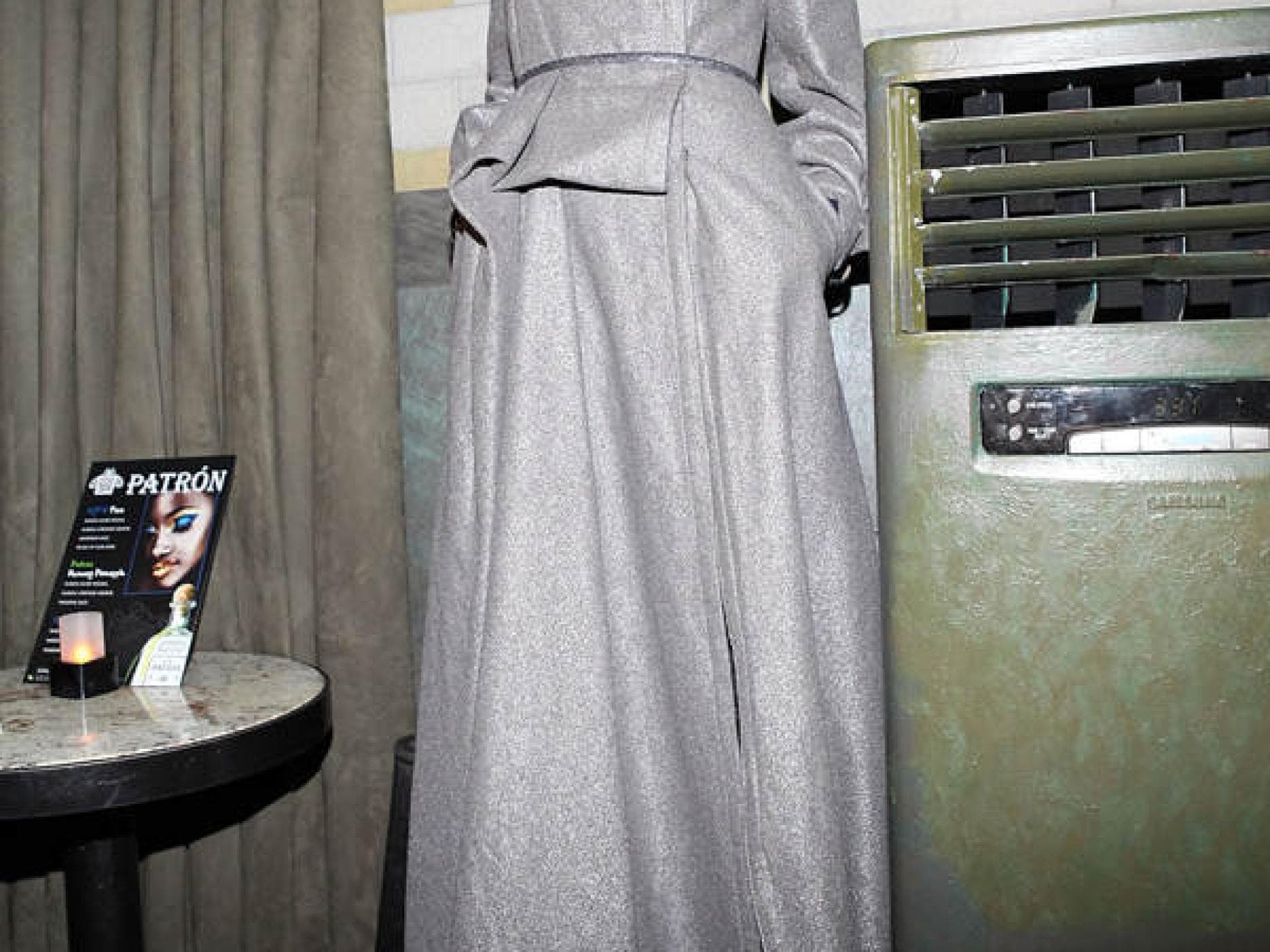 Luisa Hartema bei Korto Momolu