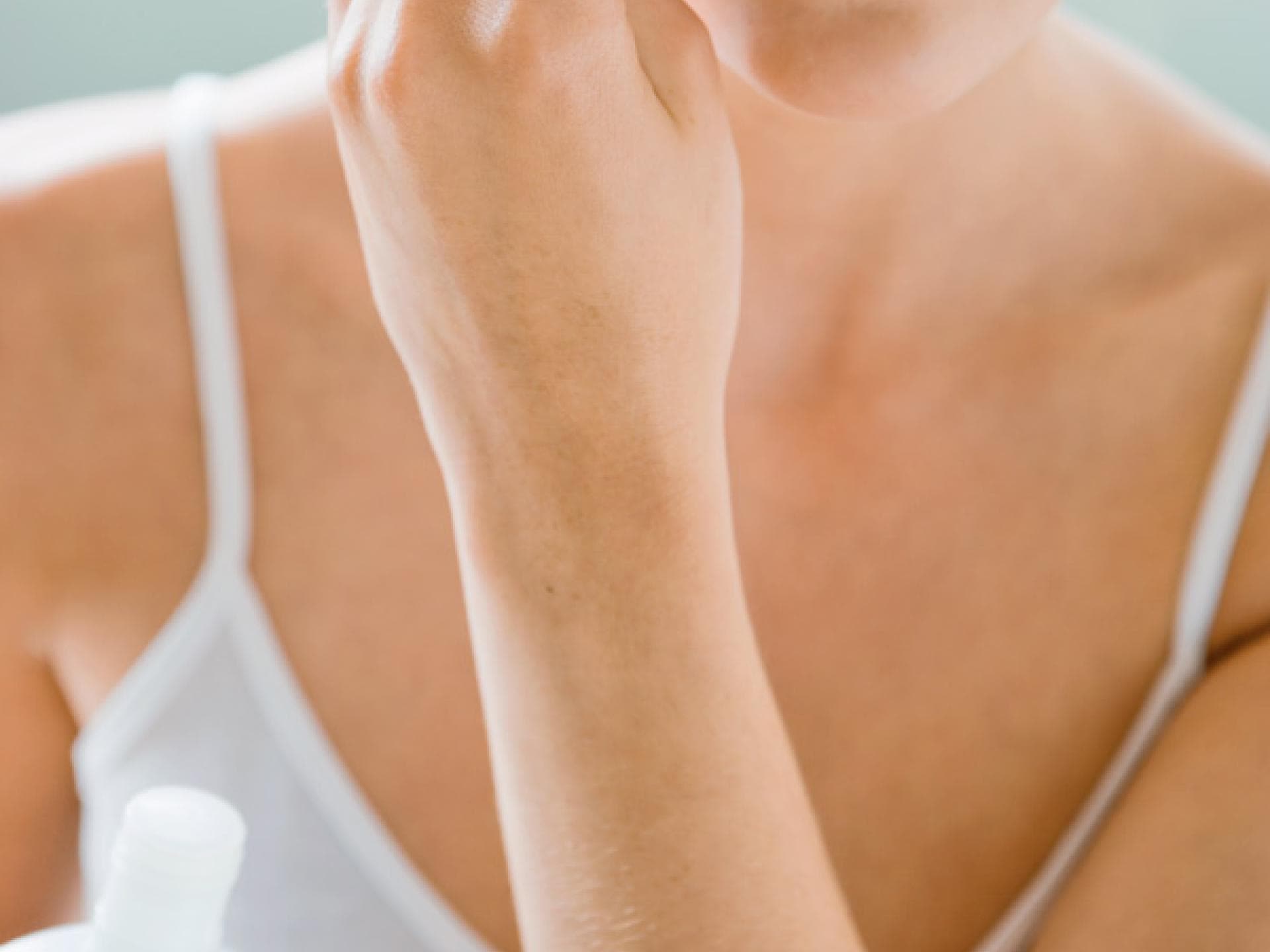 Milde Reinigung bei fettiger Haut Milde Reinigung bei fettiger Haut