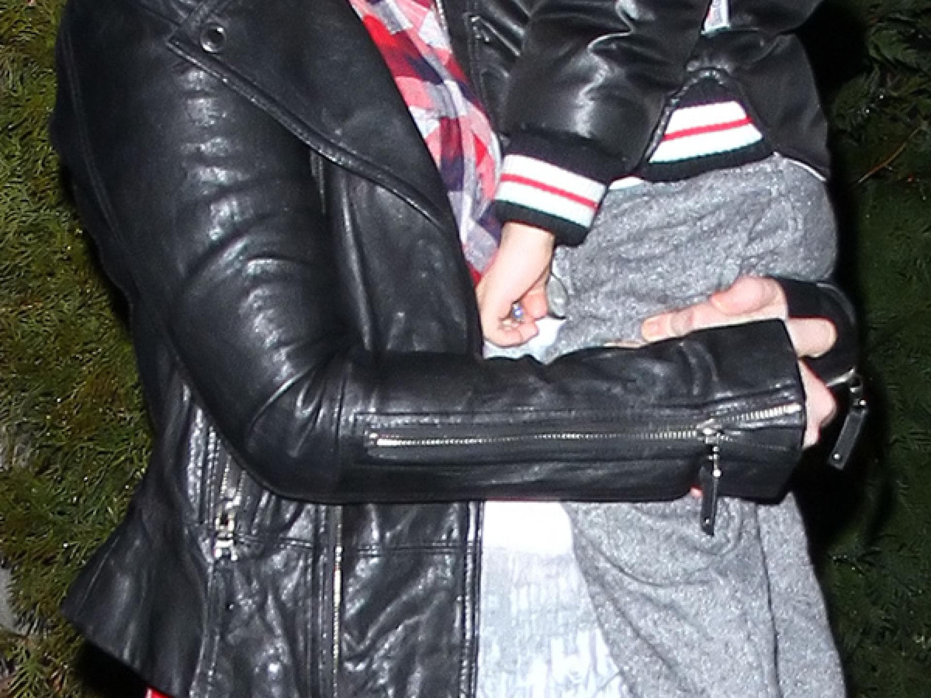 Christina Aguilera küsst Sohn Max Christina Aguilera küsst Sohn Max