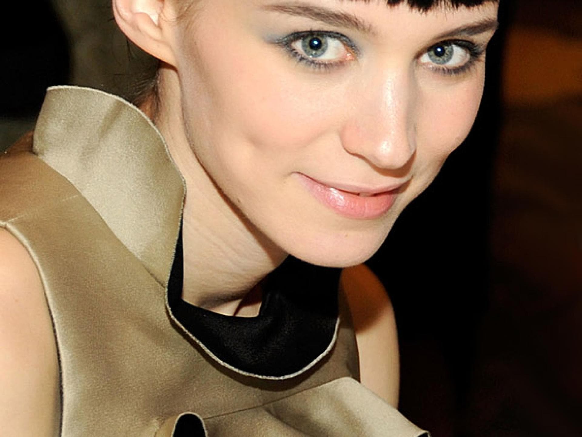 Rooney Mara mit grünem Lidschatten