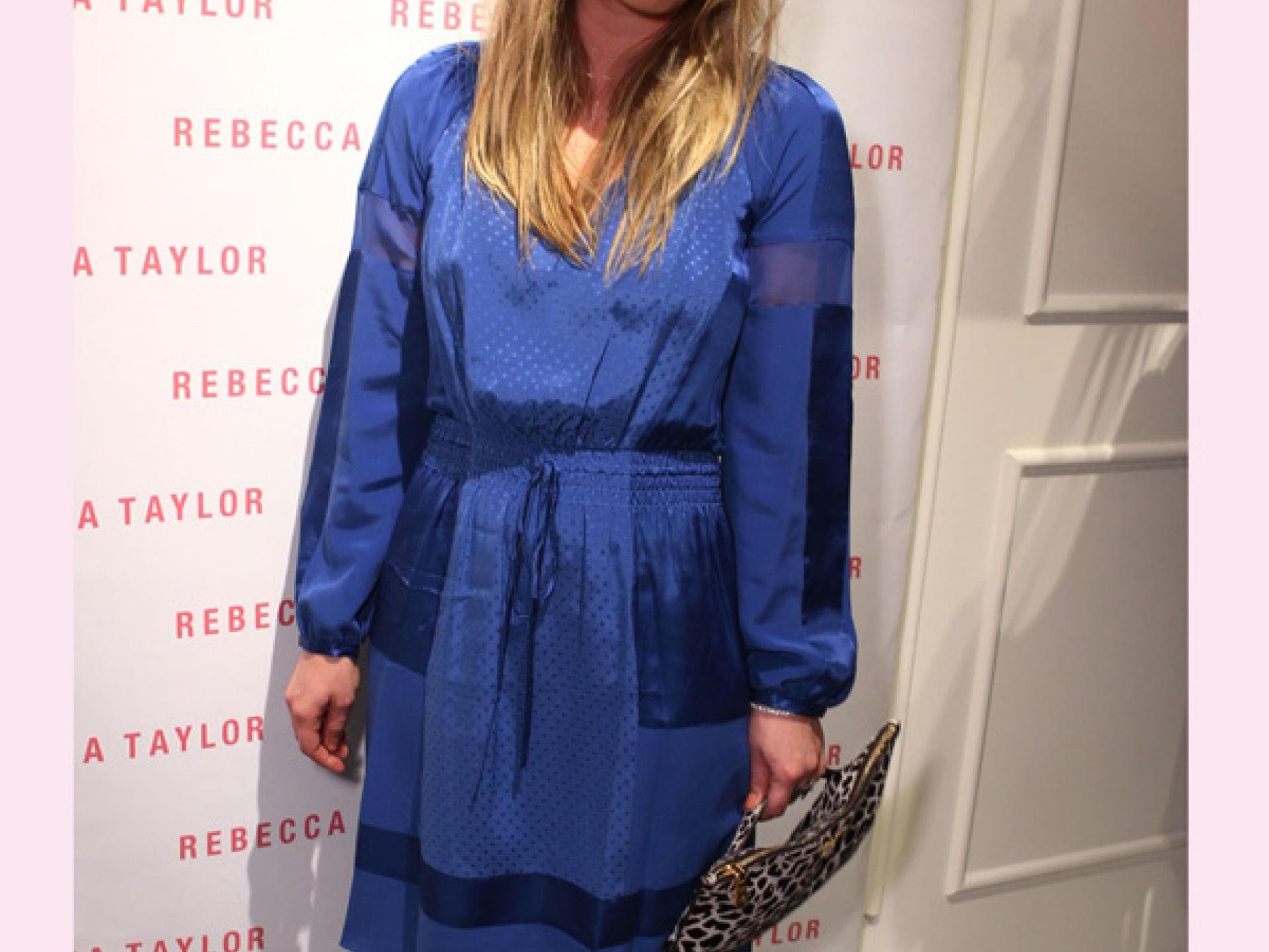 Kaley Cuoco im Oma-Outfit