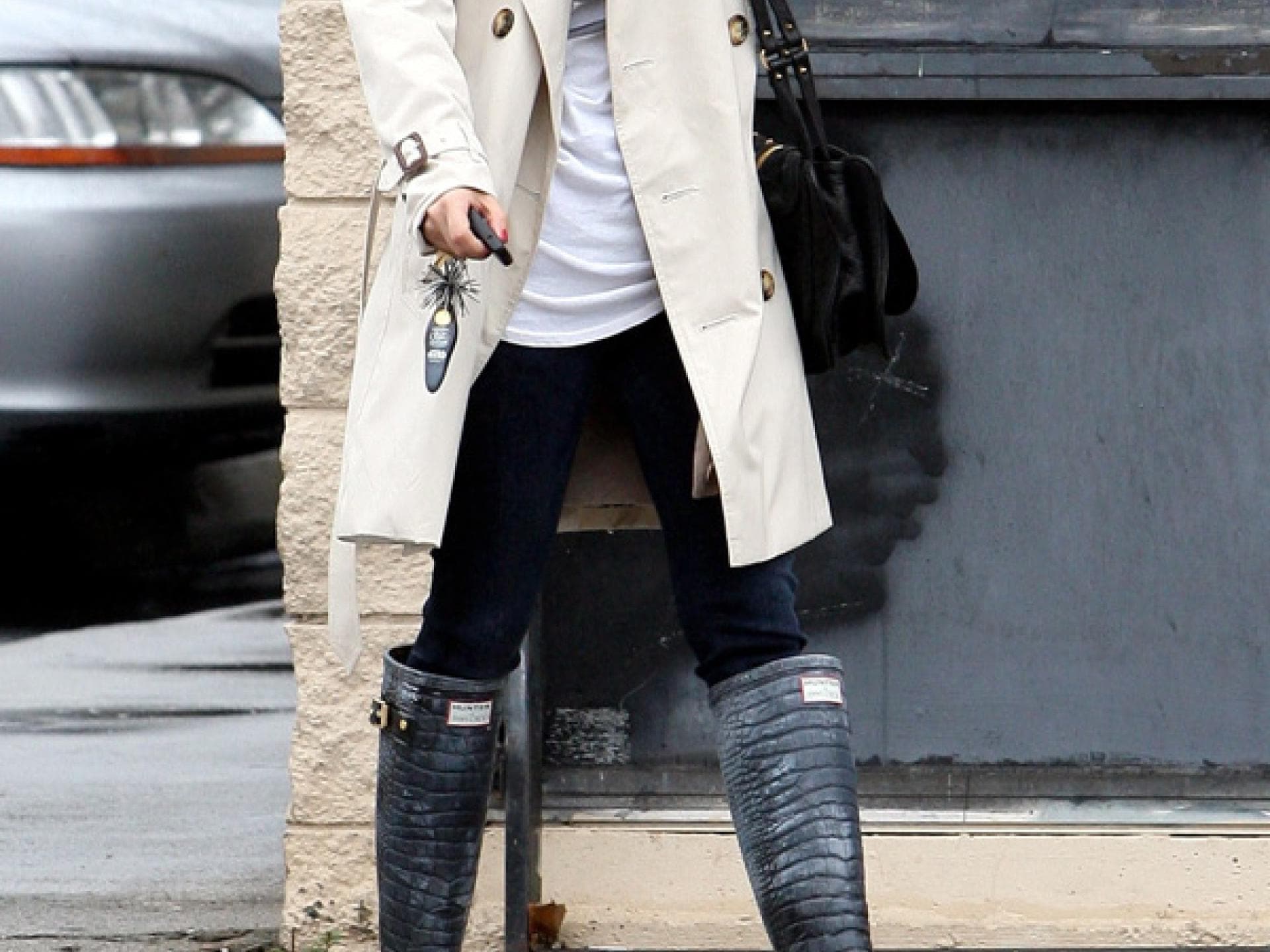 Rachel Bilson mit Gummistiefeln