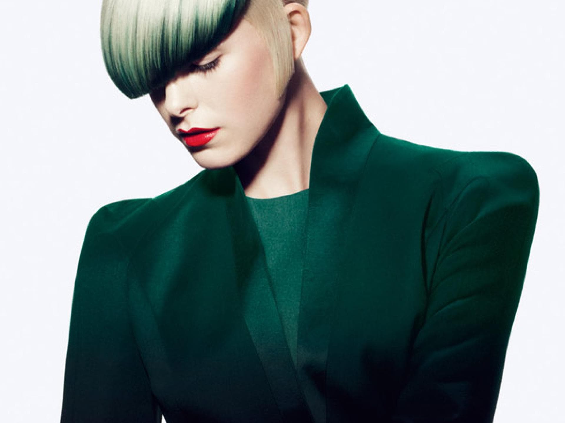 Haarfarbe: Blond + Grün