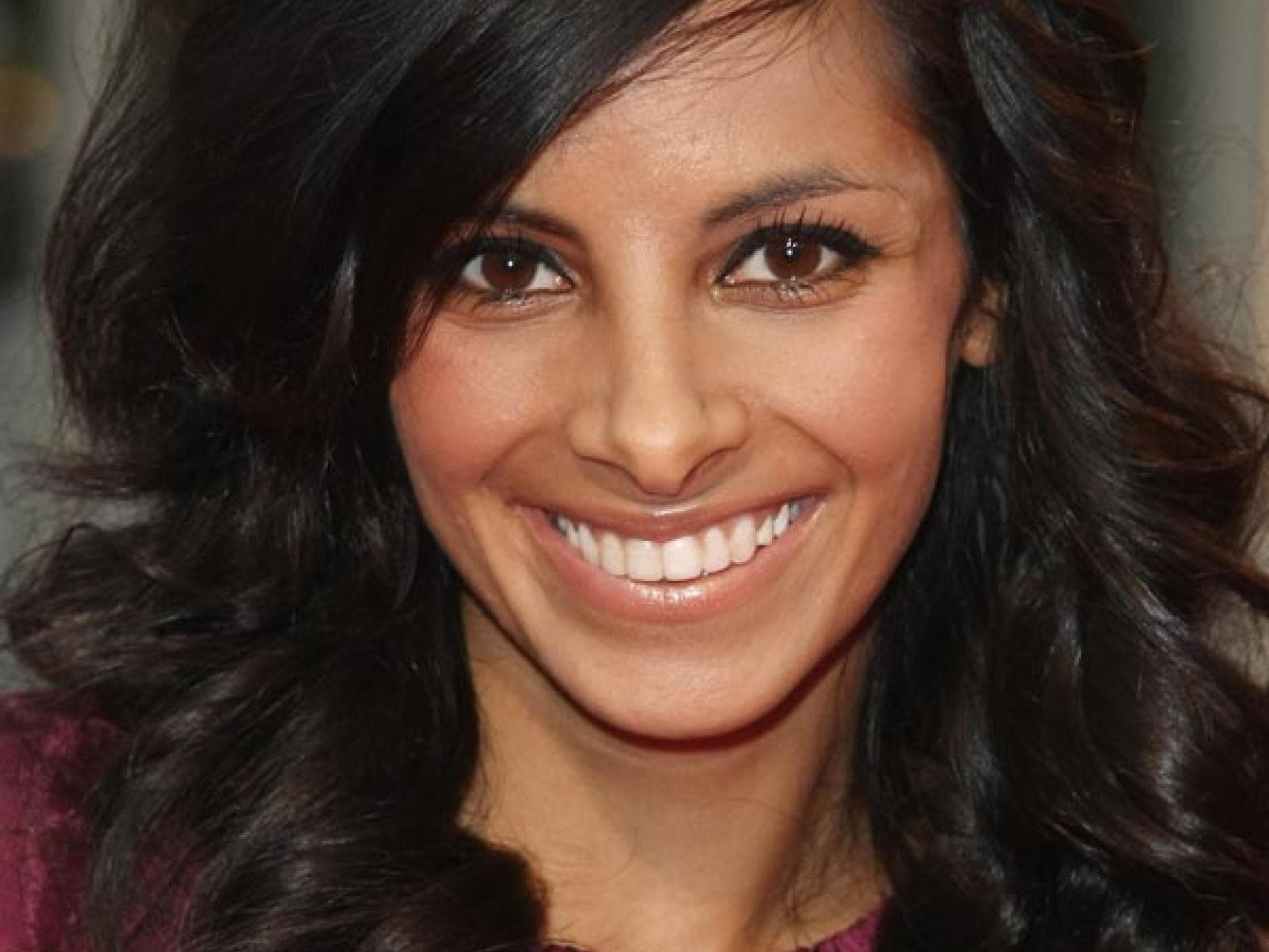 Collien Ulmen-Fernades mit Zahnspange