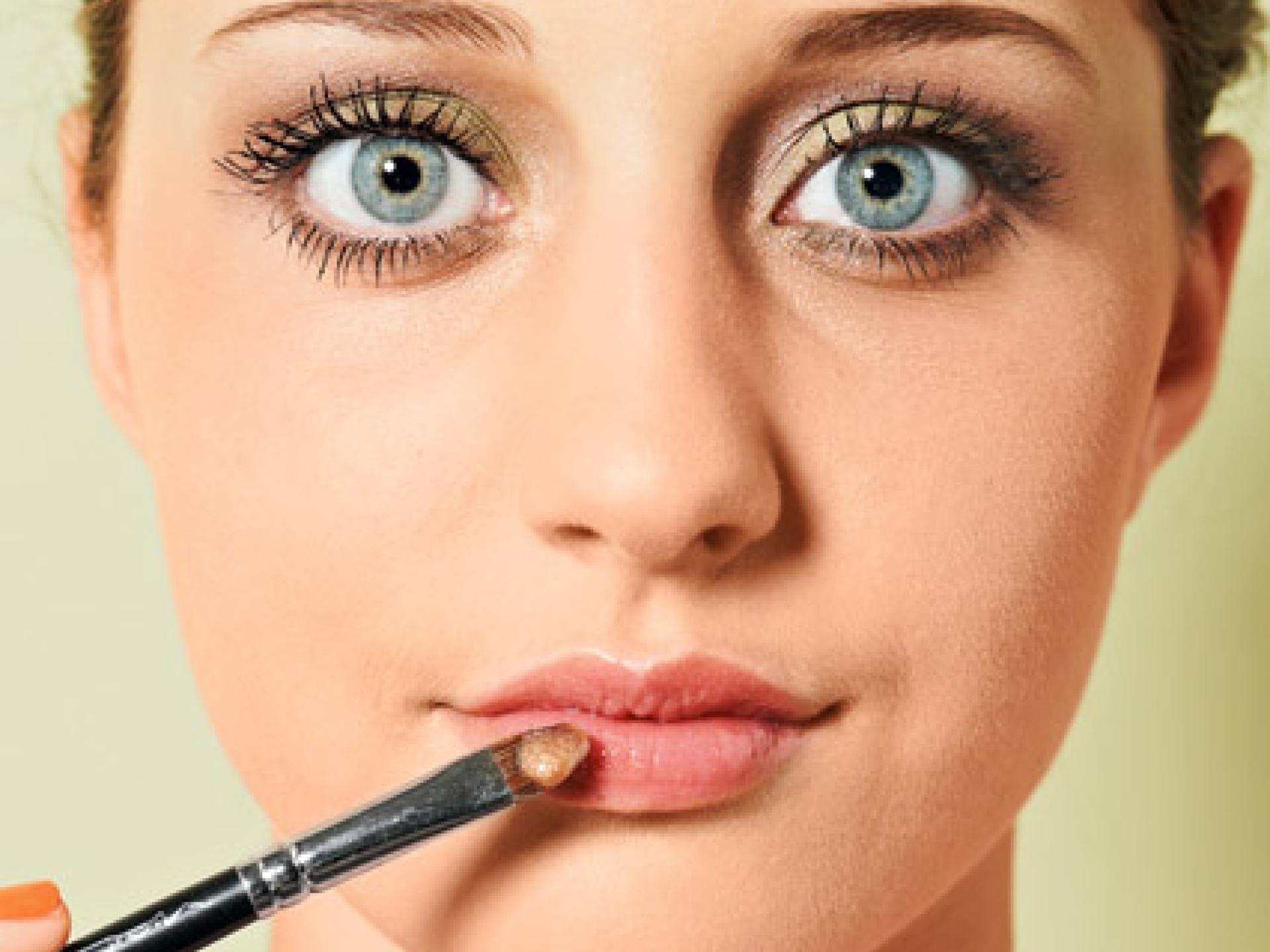 Make-up in Grün-Gold - Step 3