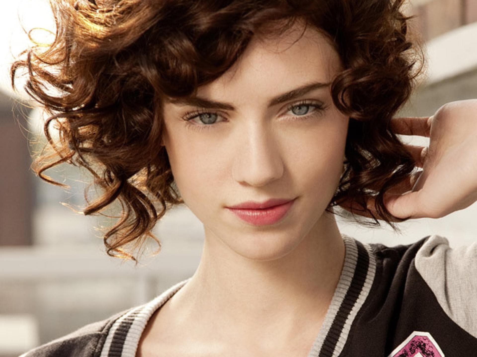 Frisur: Wilde Locken