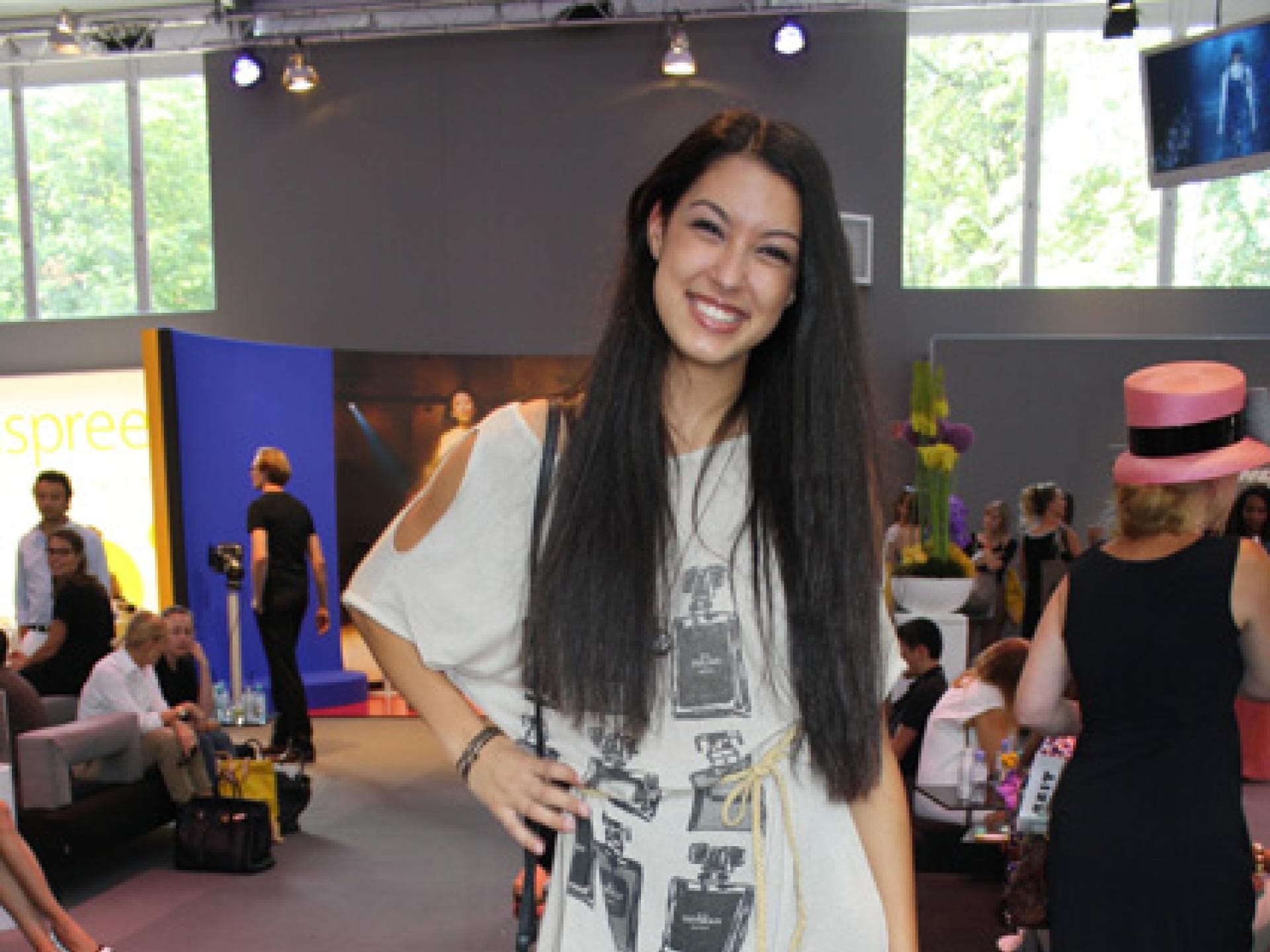 Laufsteg-Jobs von Rebecca Mir