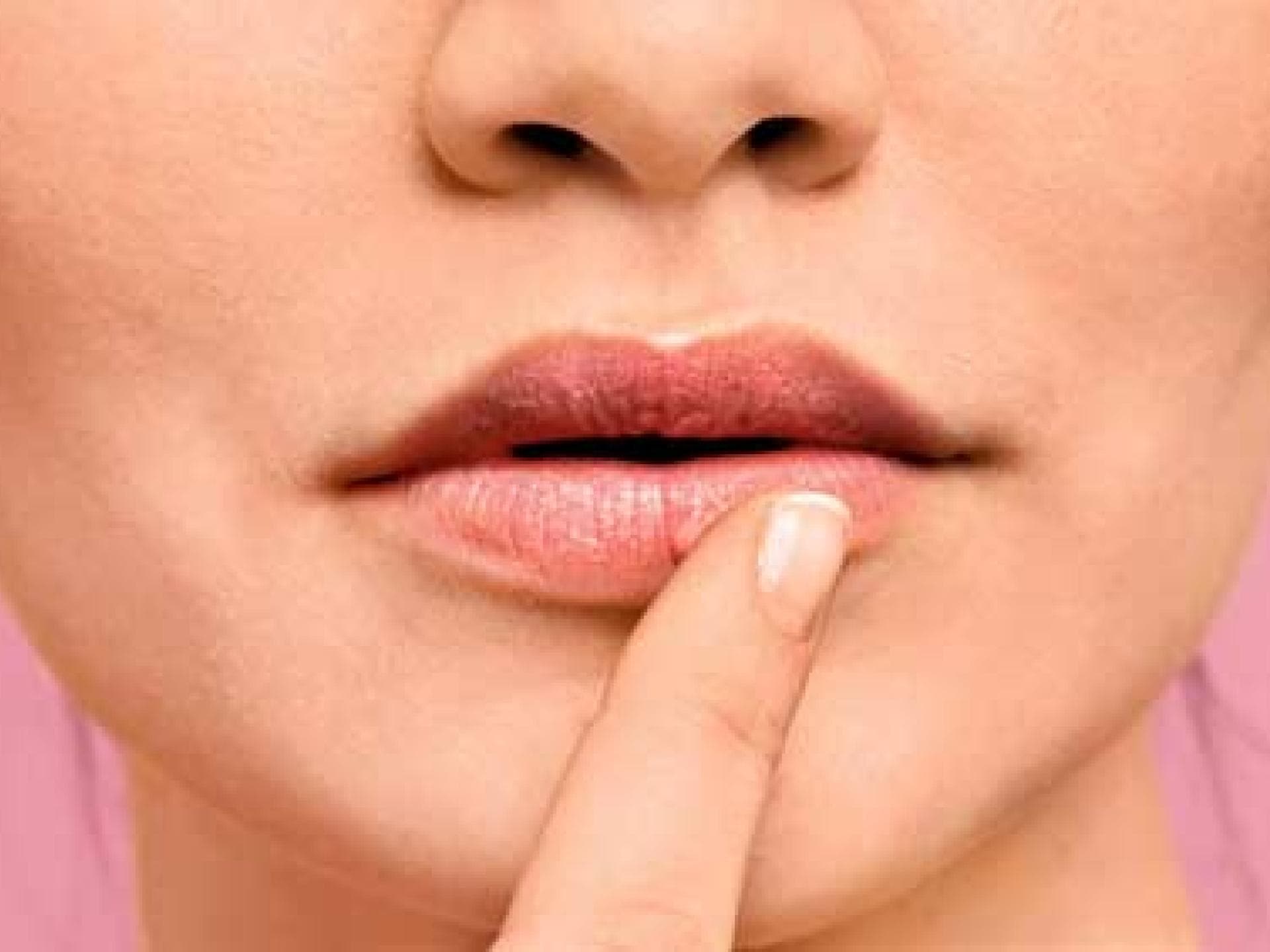 Lippen betonen mit Liquid Rouge Lippen betonen mit Liquid Rouge