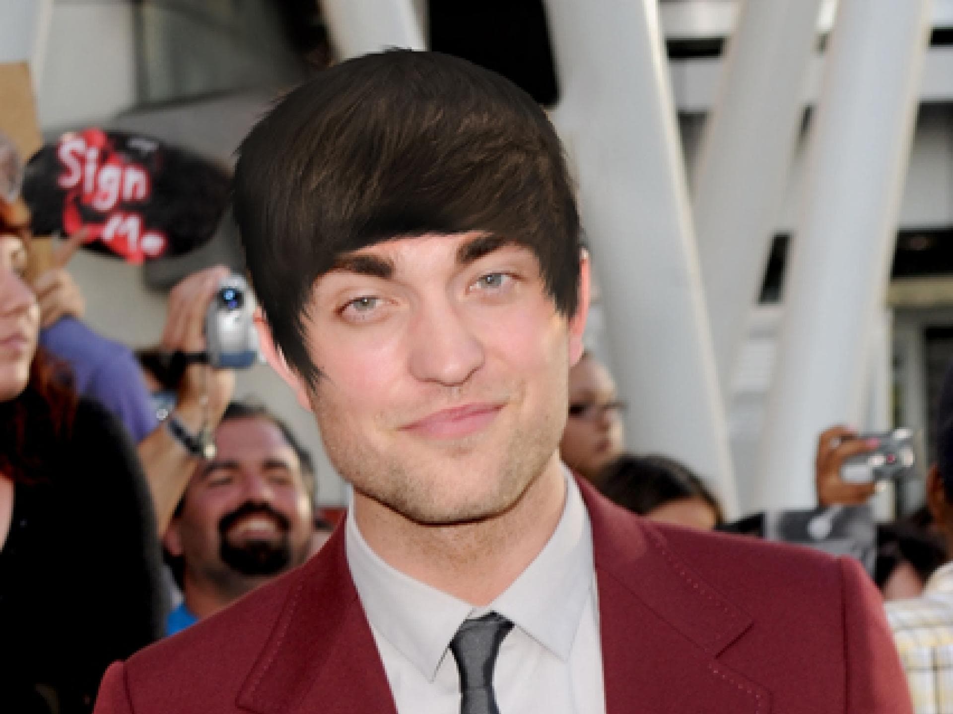Robert Pattinson mit Bieber-Frisur
