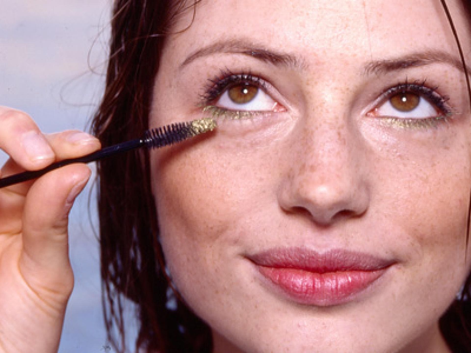 Goldener Lidschatten