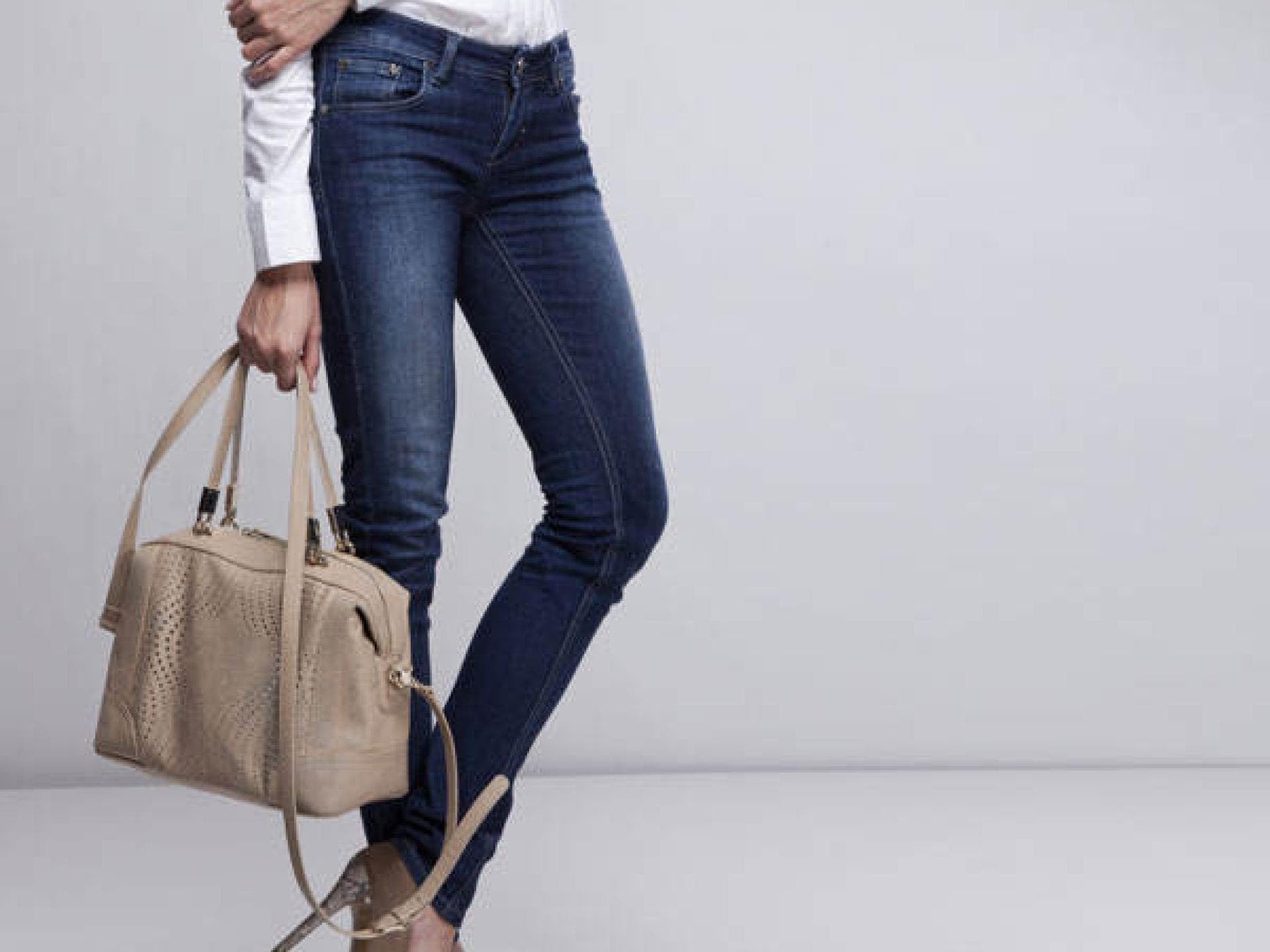 Mit Bluse und Jeans zum Vorstellungsgespräch