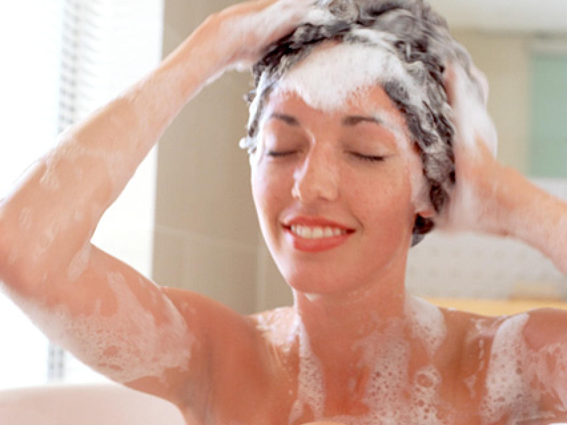 Mildes Shampoo gegen kaputte Haare