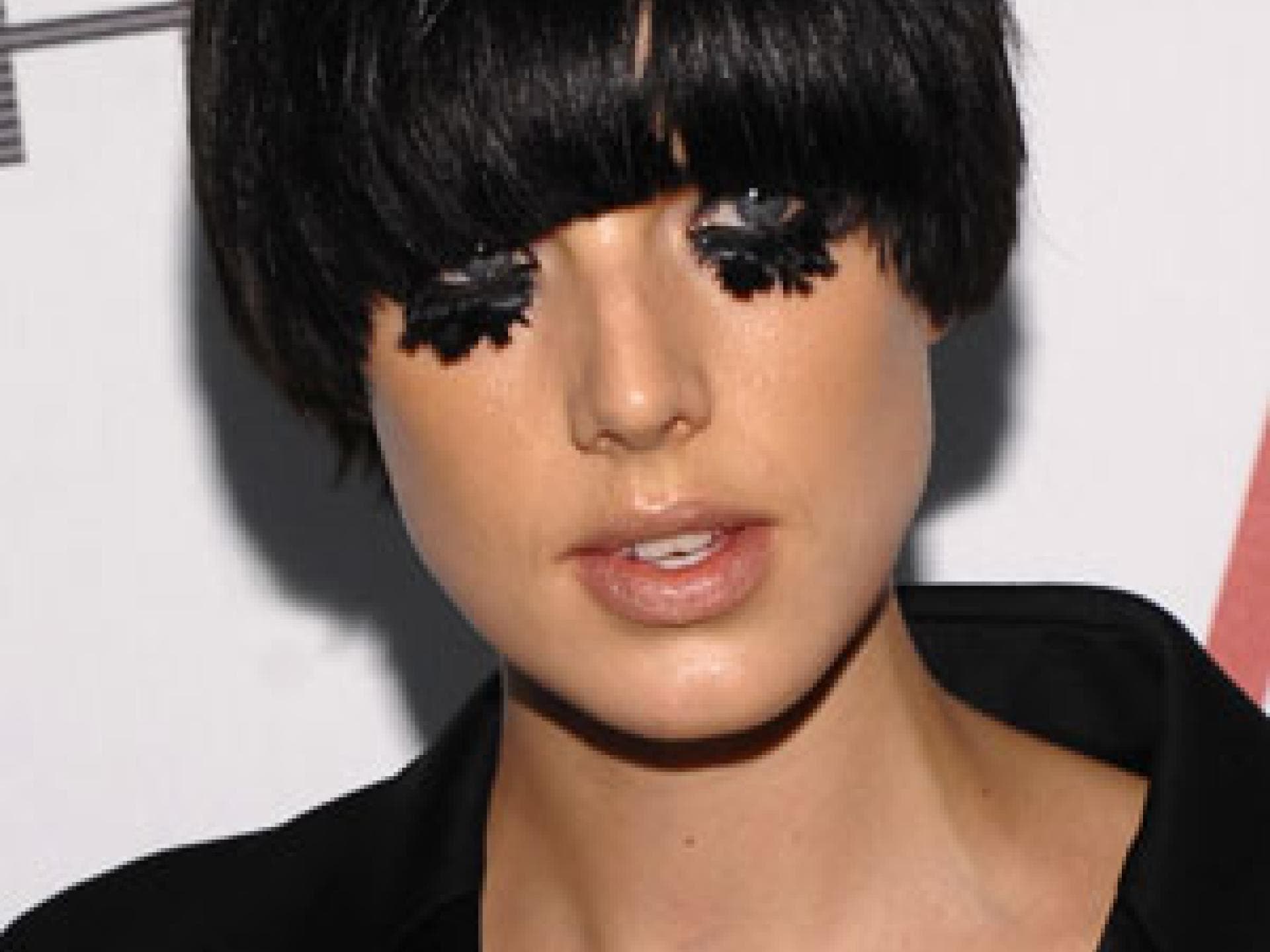 Agyness Deyn mit Wimperntusche unter den Augen Agyness Deyn mit Wimperntusche unter den Augen