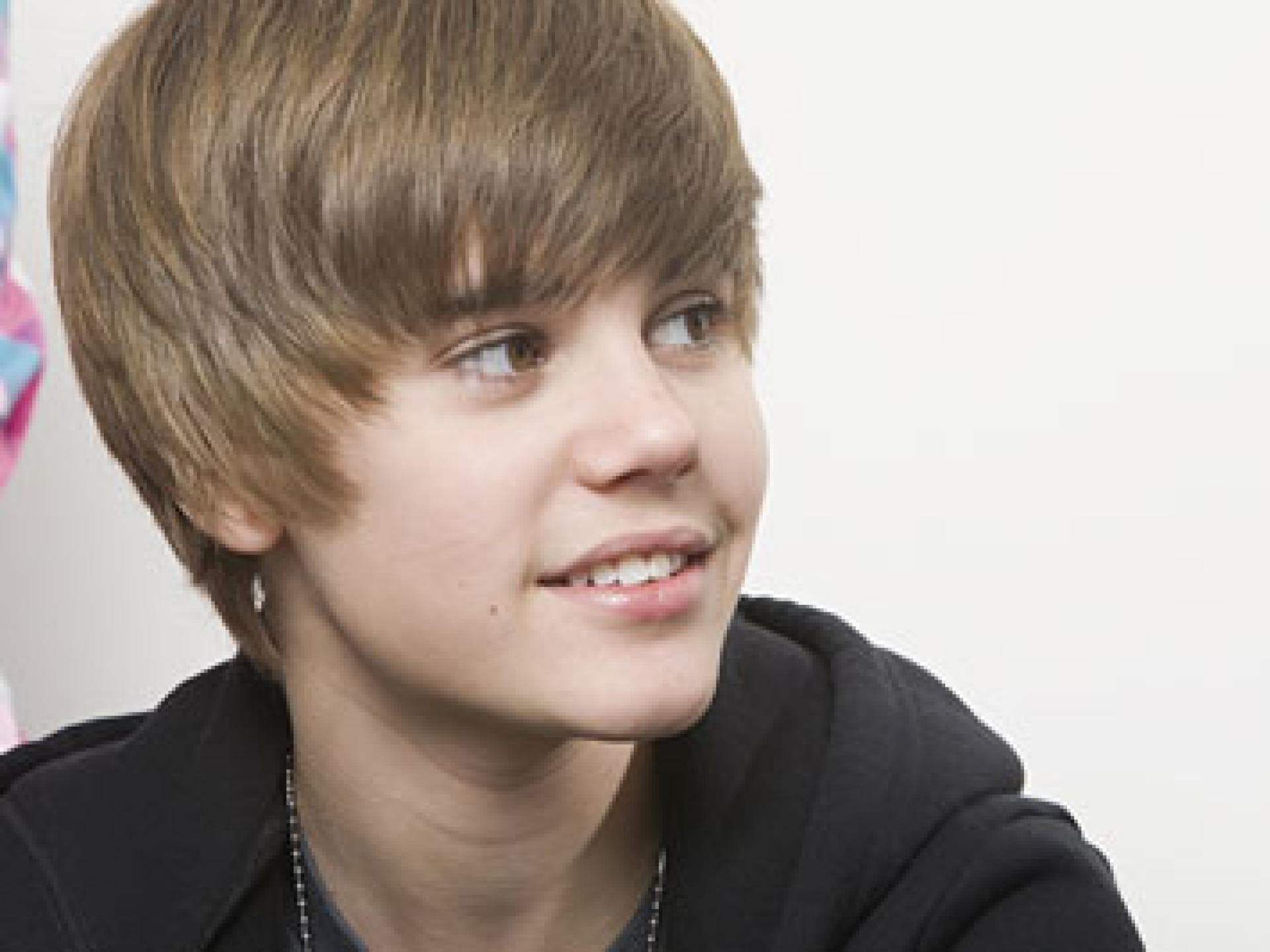 Justin Biebers Augenfarbe