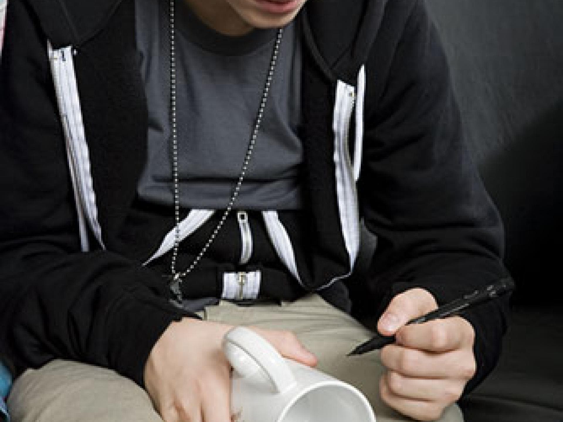 Justin Bieber ist Linkshänder