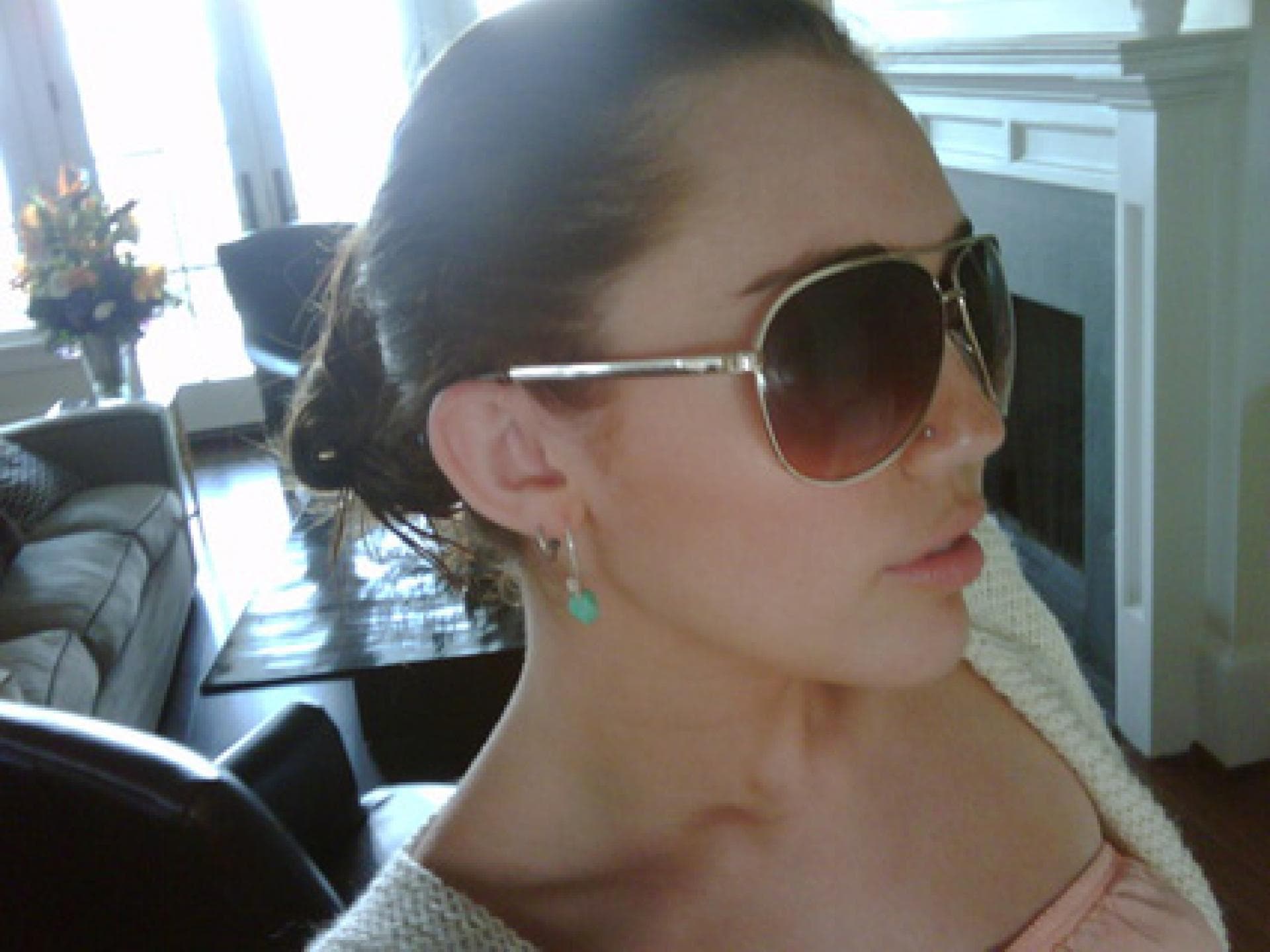 Twitpic Miley Cyrus mit Nasenpiercing