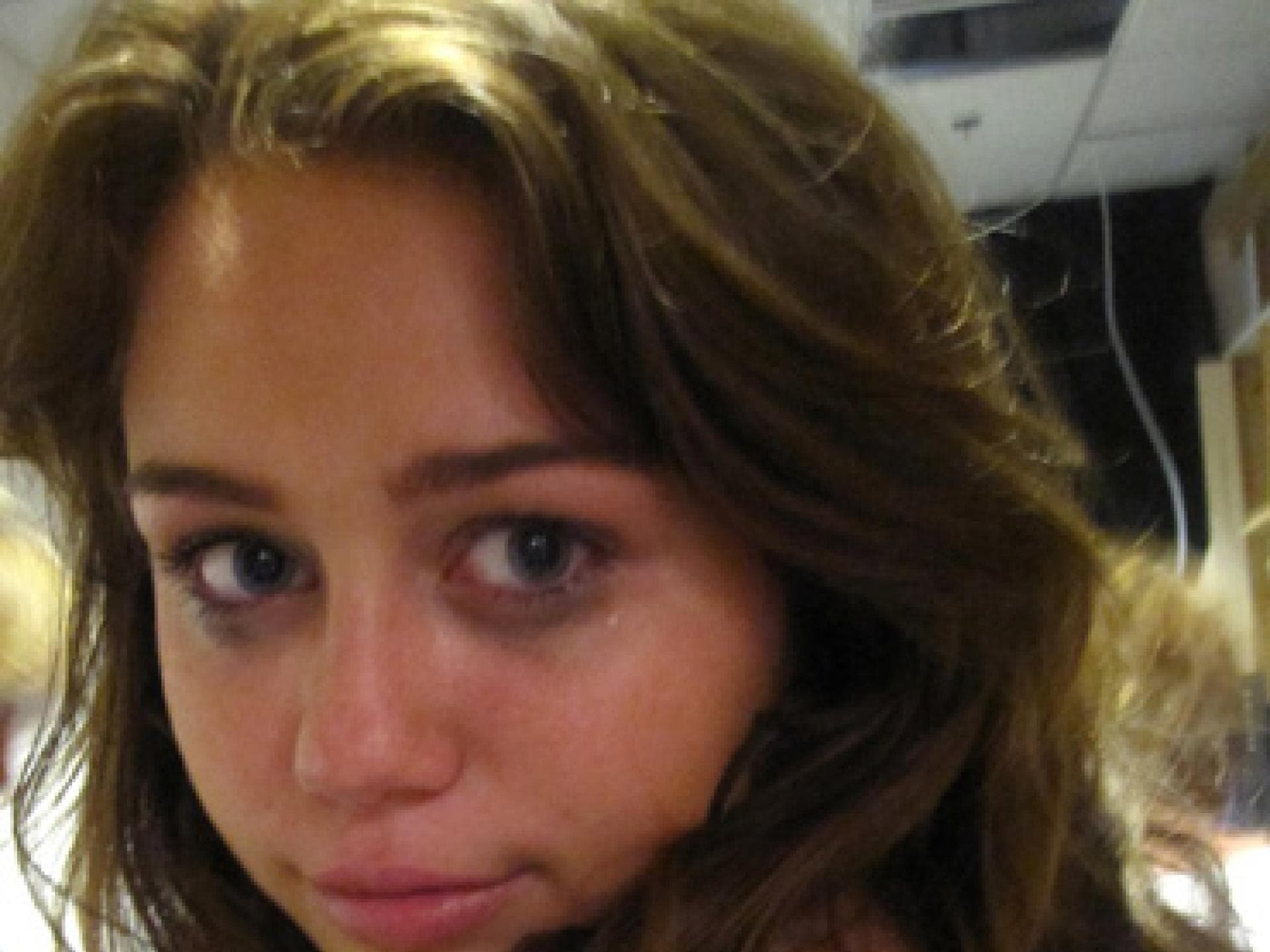 Twitpic Miley Cyrus traurig