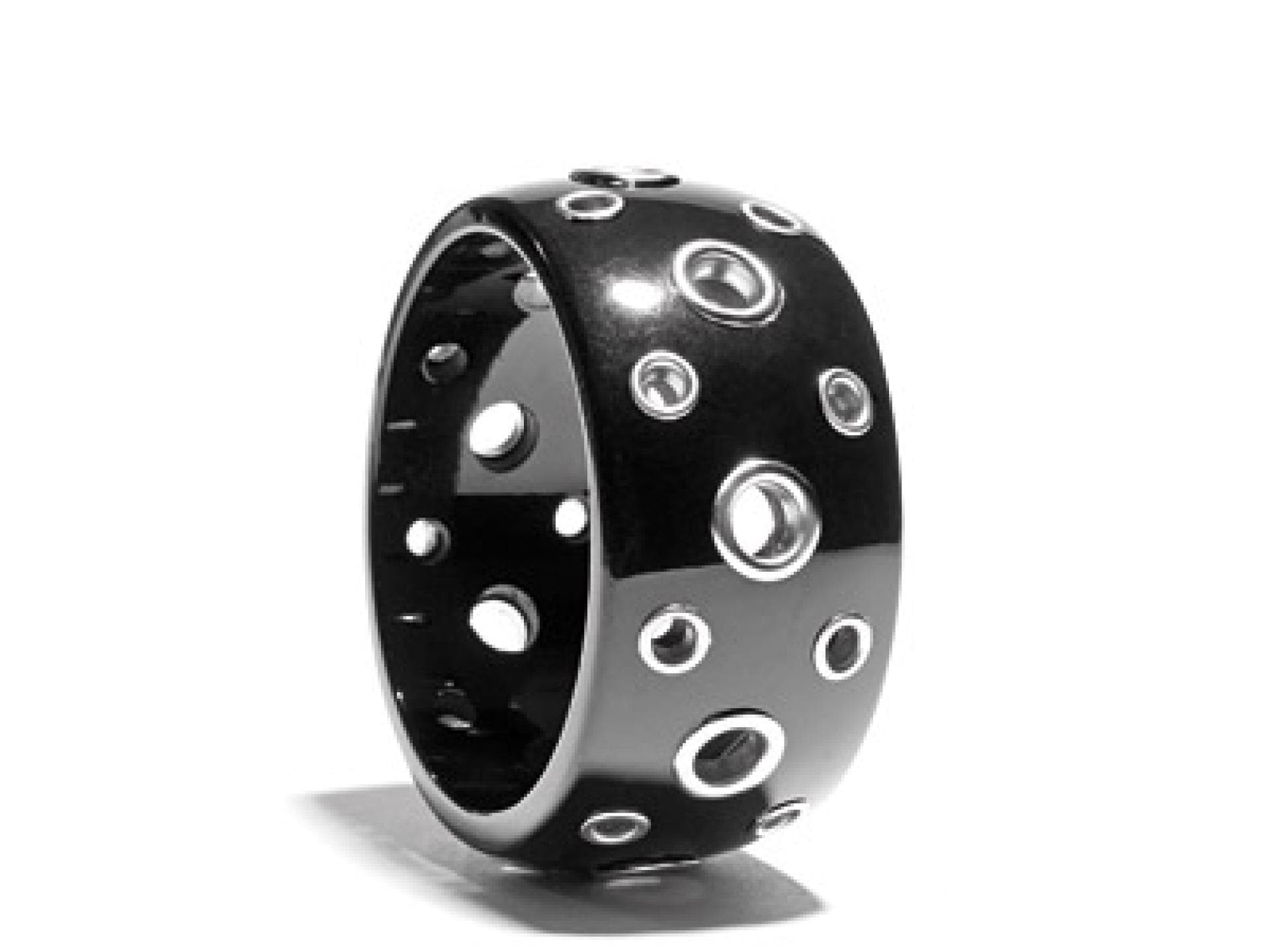 Nieten-Armreif von New Yorker