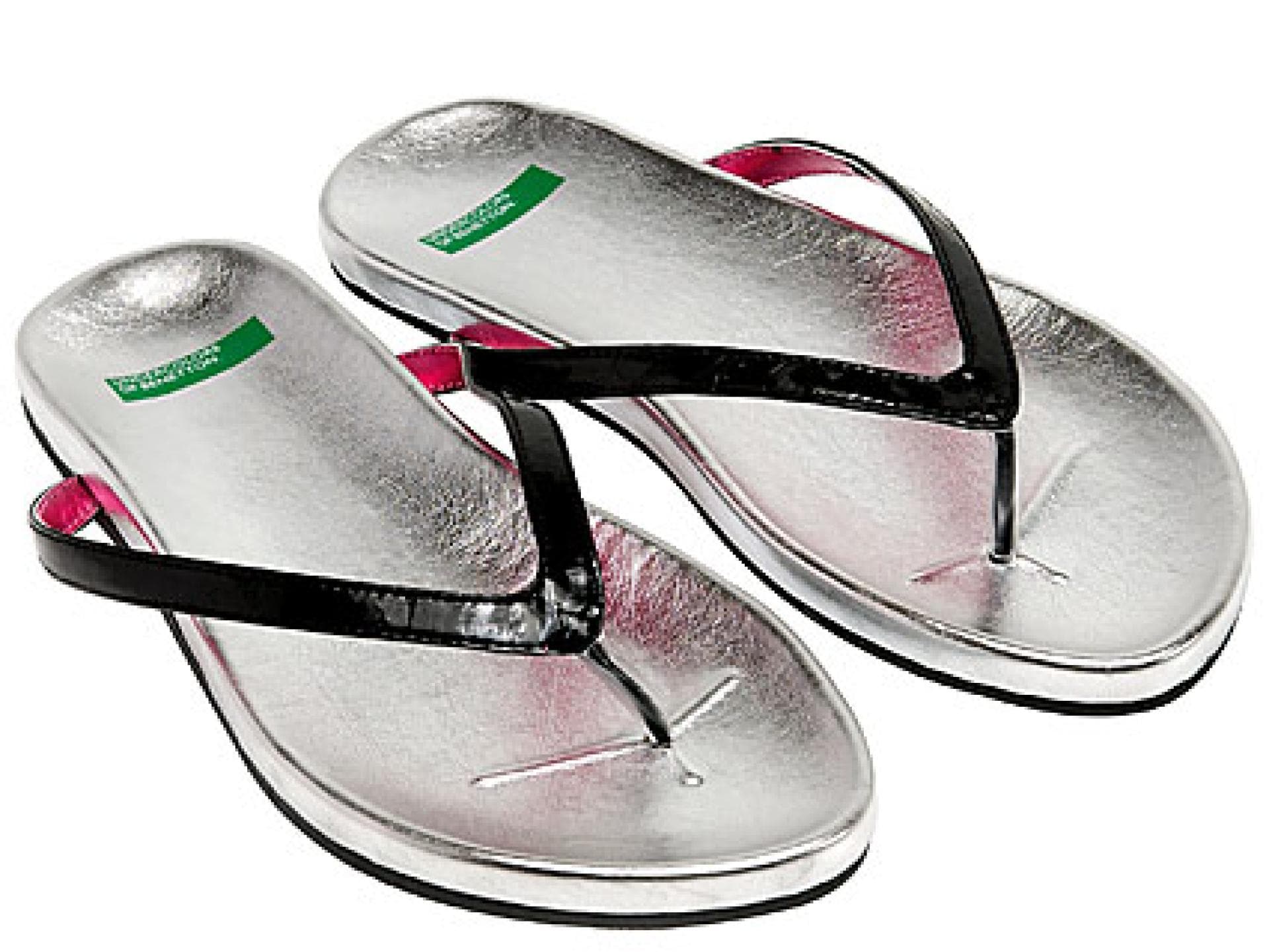 Silberne Flip Flops von Benetton
