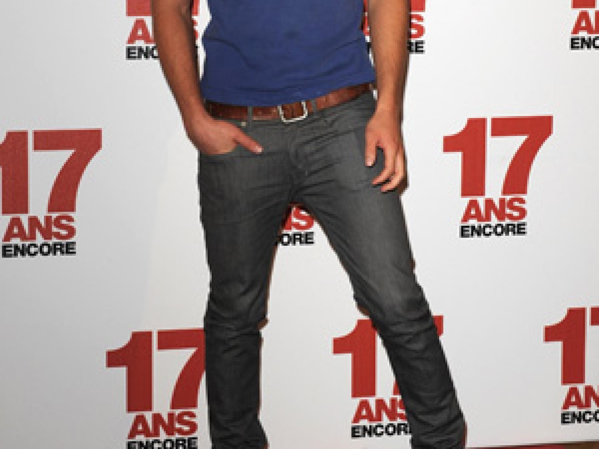 Zac Efron im lässigen Outfit Zac Efron im lässigen Outfit
